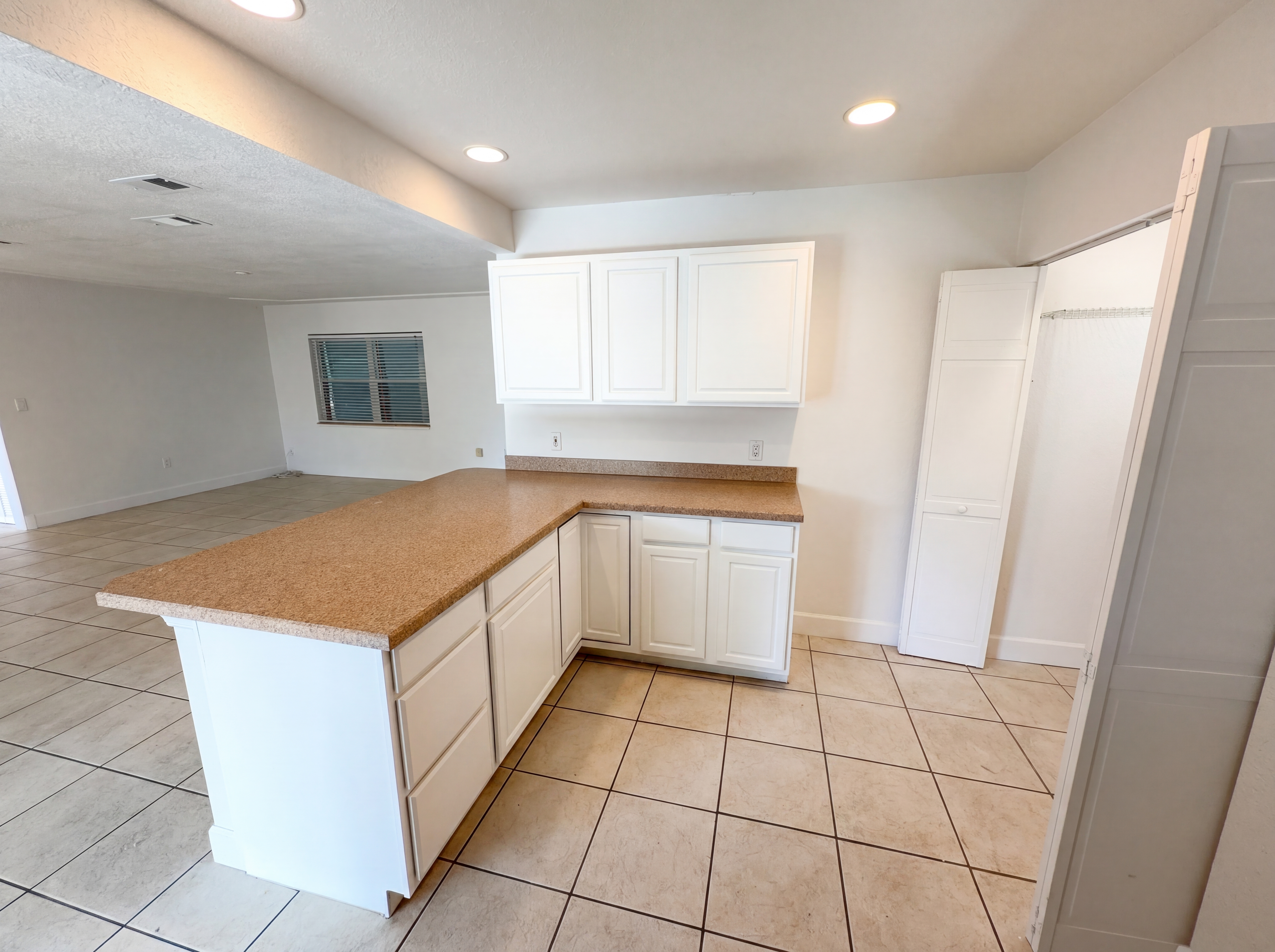 Photo 8 of 23 of 804 Hampton Way, Merritt Island, FL