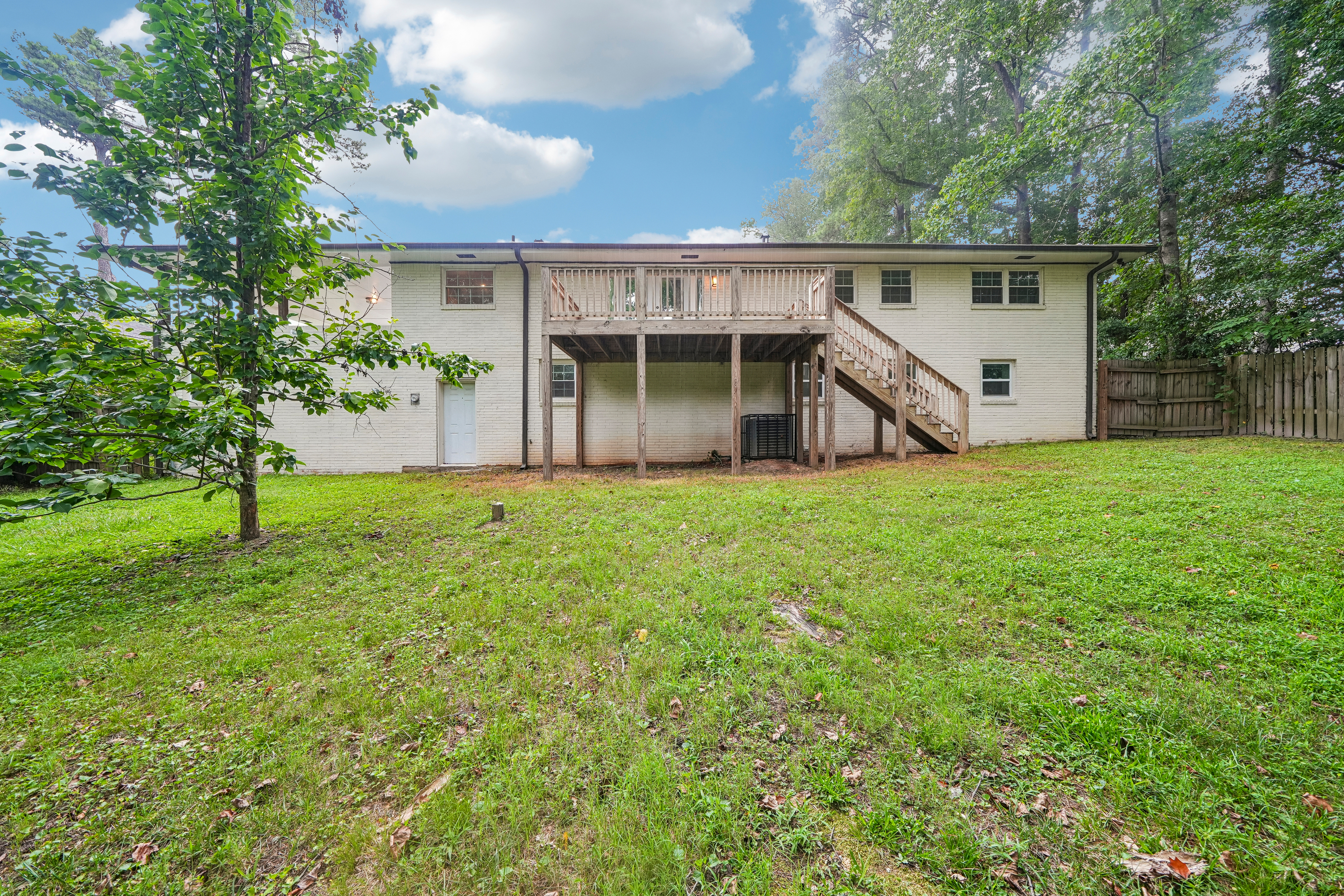 Photo 5 of 40 of 319 Prairie View Pl SW, Atlanta, GA
