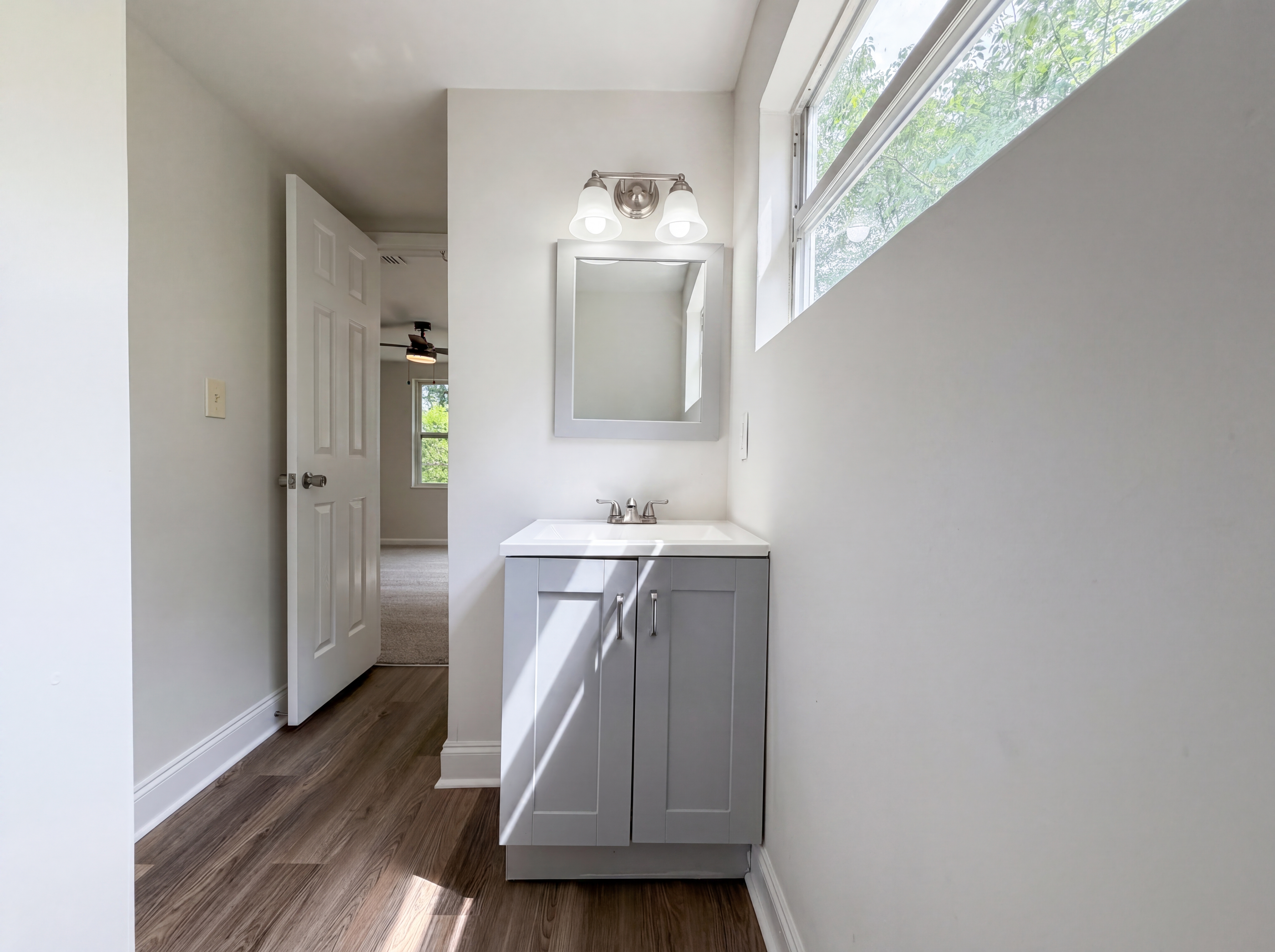 Photo 15 of 19 of 7008 Thurston Rd, Jacksonville, FL