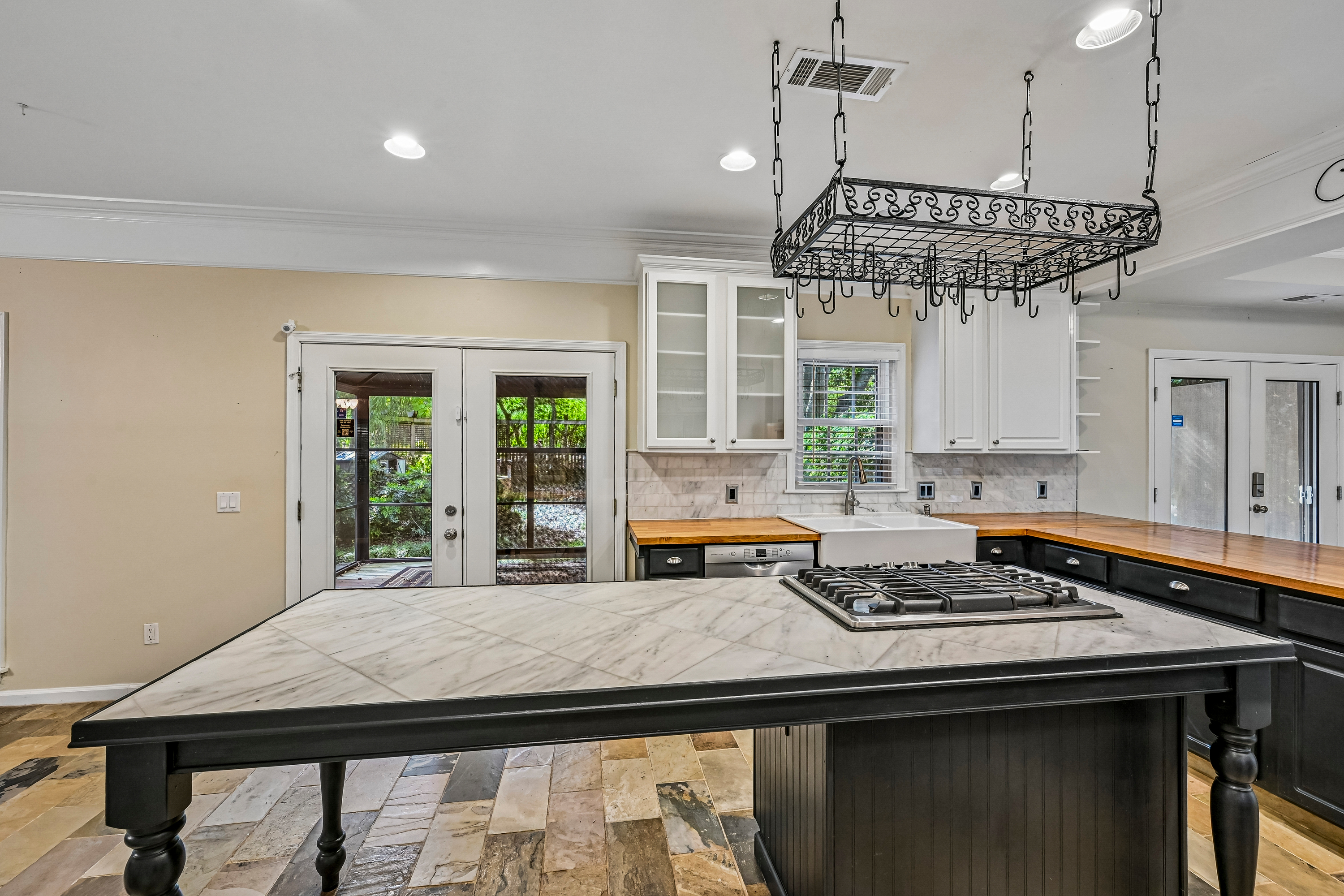 Photo 6 of 43 of 8590 River Walk Lndg, Johns Creek, GA