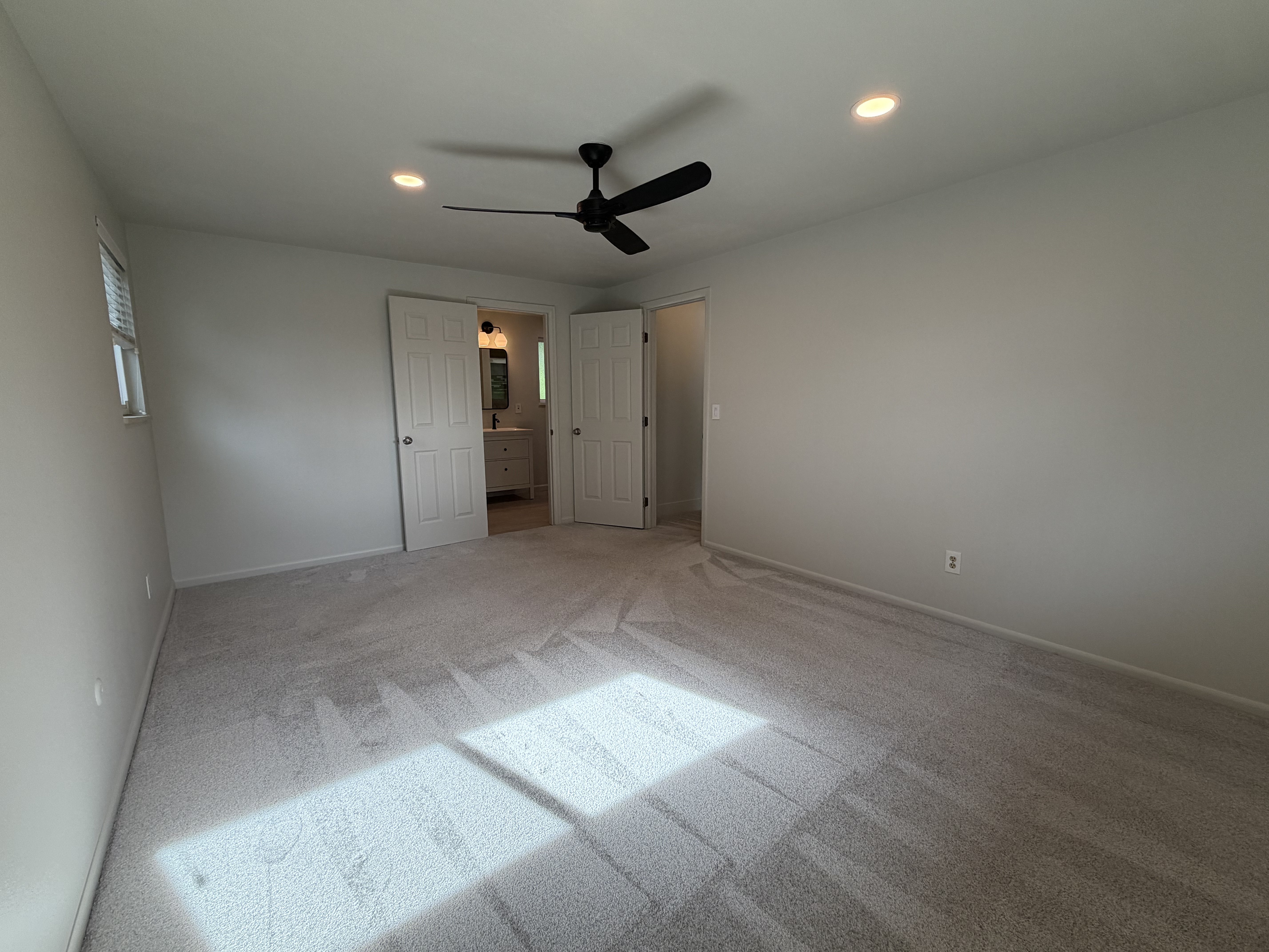 Photo 19 of 43 of 7447 S Ames Ct, Littleton, CO