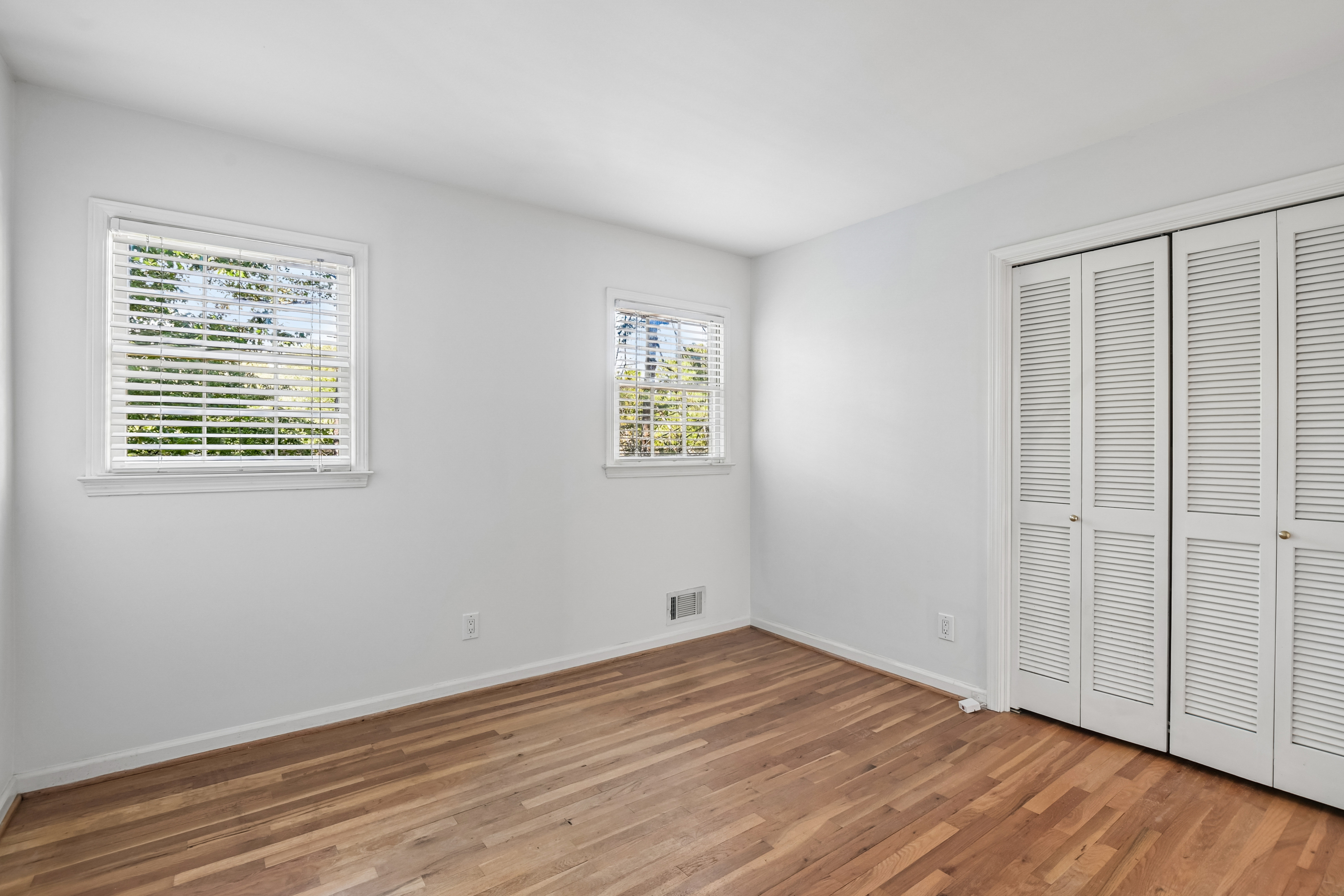 Photo 14 of 30 of 4256 Cranton Ct NE, Brookhaven, GA