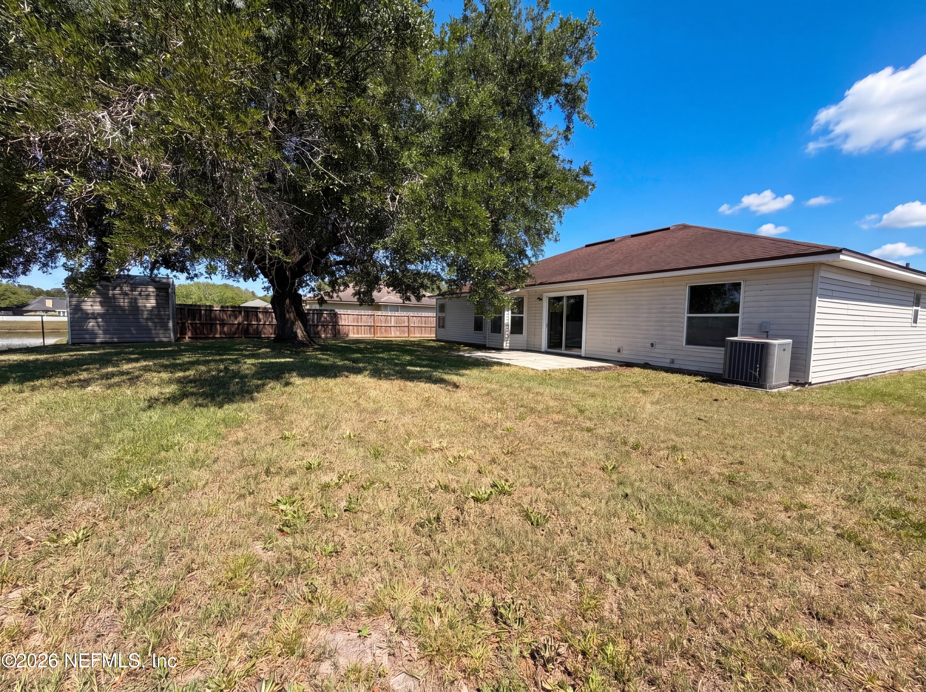 Photo 5 of 22 of 11424 Rolling River Blvd, Jacksonville, FL