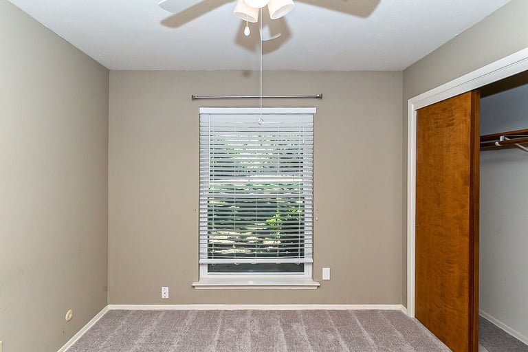 Photo 16 of 23 - 1500 Arvel Cir, Azle, TX 76020