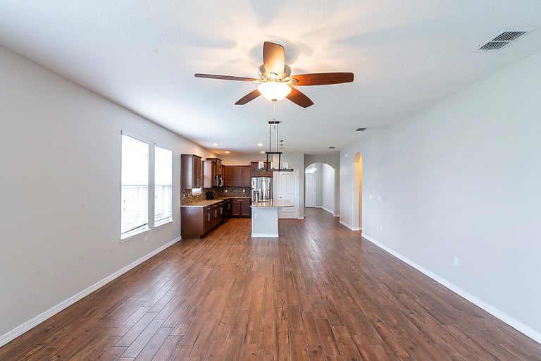 Photo 16 of 31 - 2349 Beacon Landing Cir, Orlando, FL 32824
