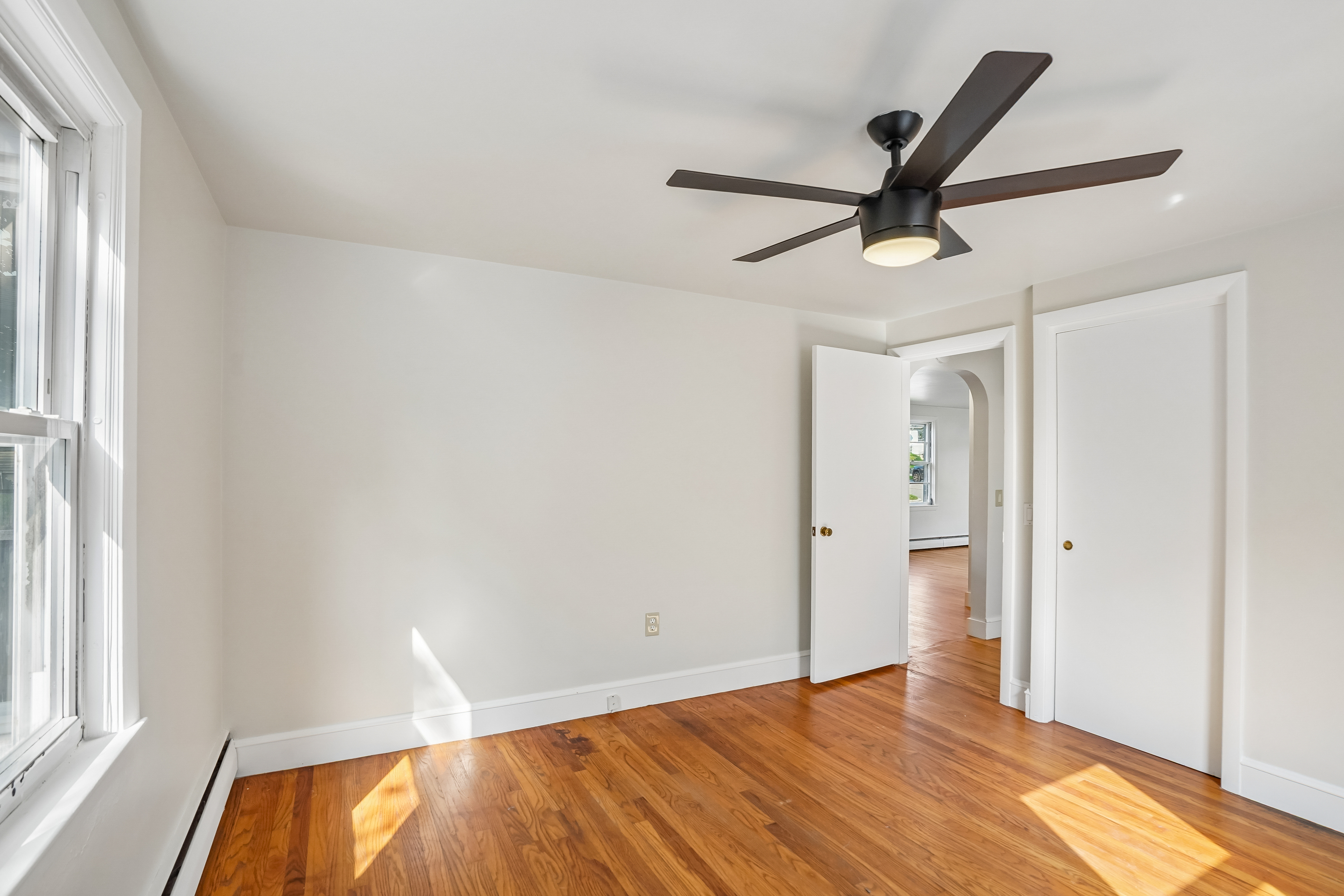 Photo 12 of 22 of 274 Whitford Ave, Providence, RI