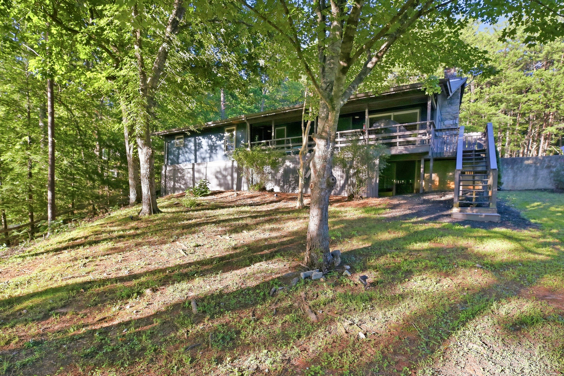 Photo 5 of 21 of 148 View Trl, Lake Lure, NC