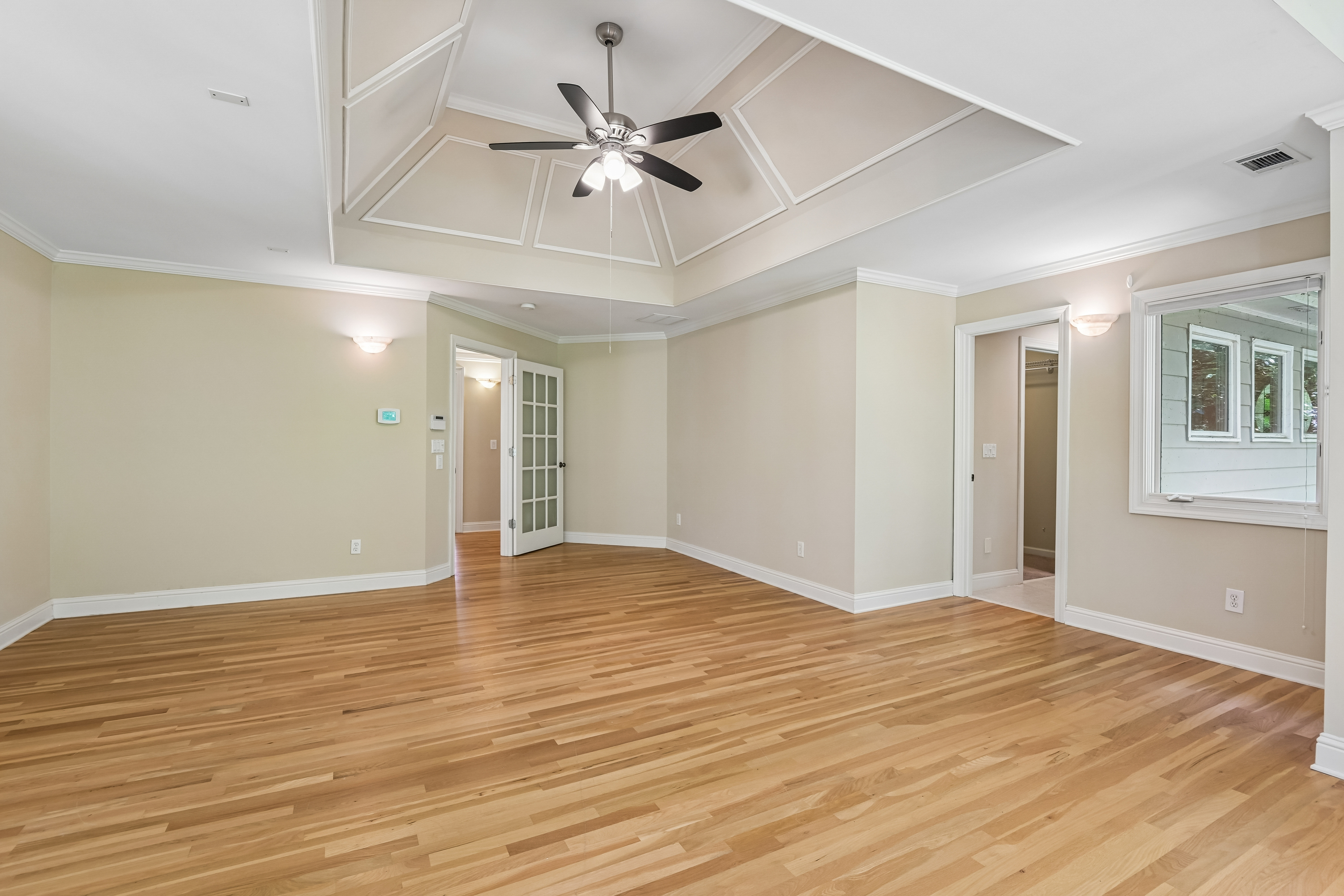 Photo 20 of 73 of 720 Barberry Dr, Alpharetta, GA