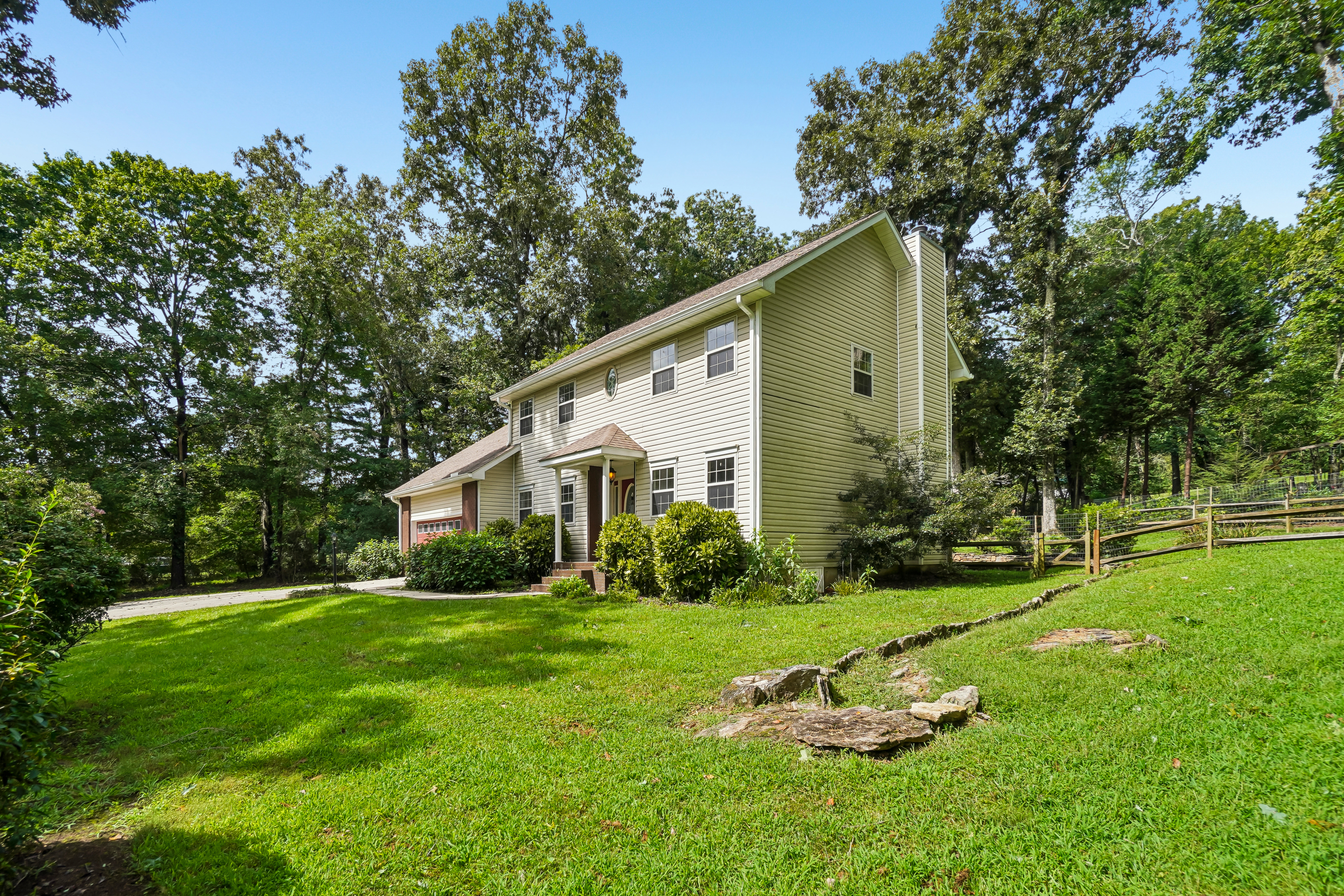 Photo 41 of 49 of 506 Fox Hollow Ln, Mills River, NC