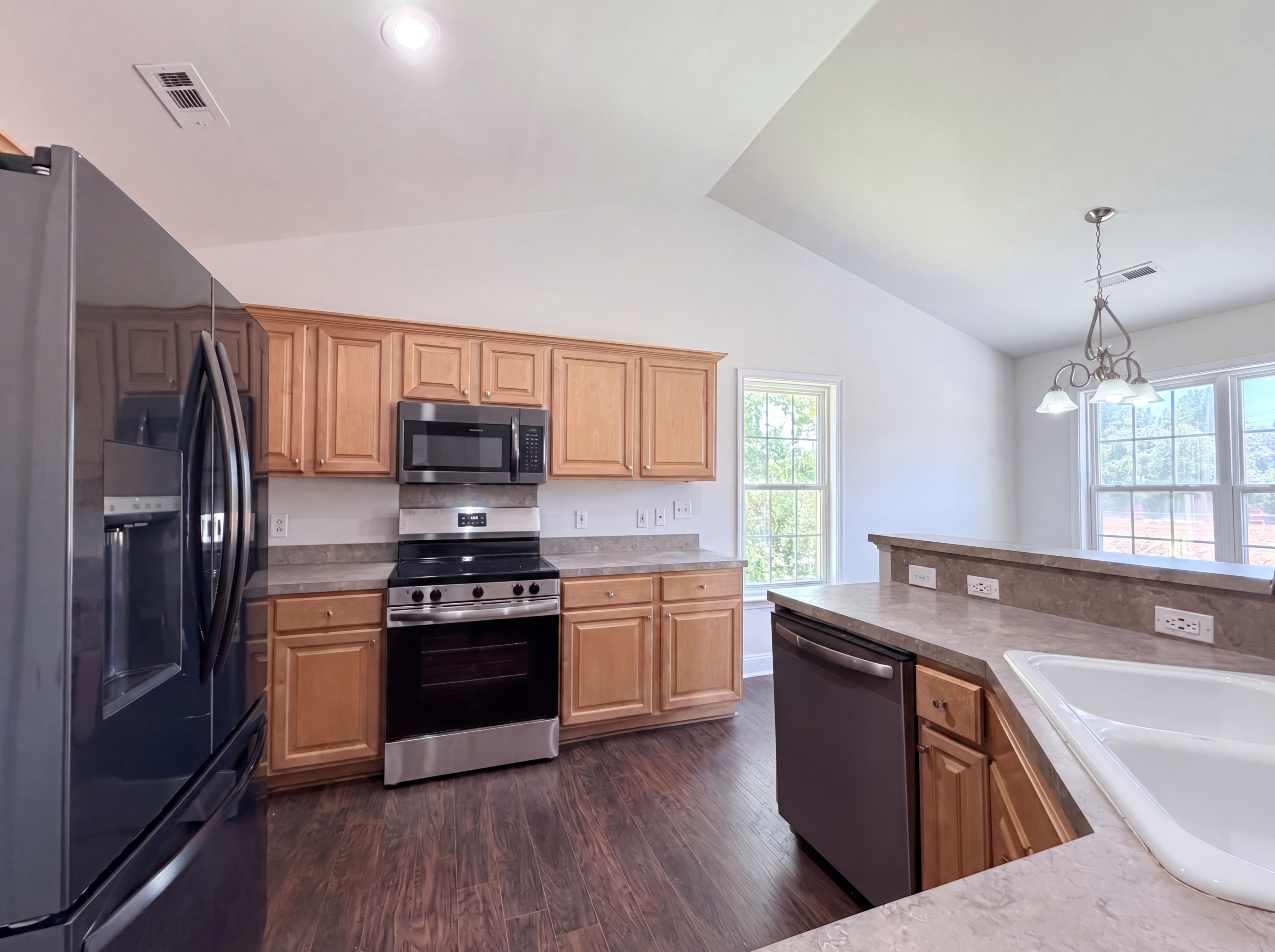Photo 2 of 13 of 617 Reed Creek Rd, Mooresville, NC