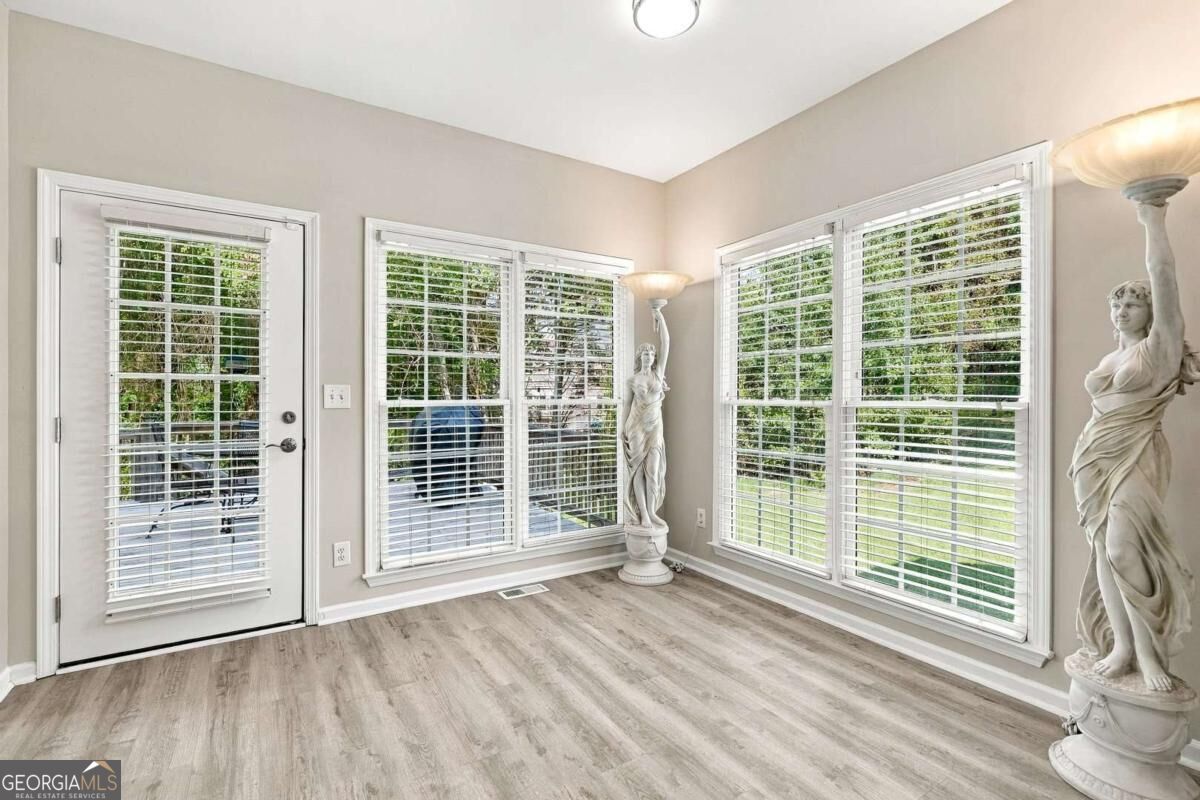 Photo 12 of 51 of 2680 Factor Walk Blvd, Suwanee, GA