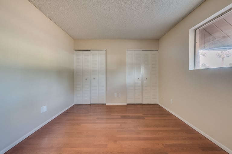 Photo 16 of 27 - 2620 S Holbrook Ln, Tempe, AZ 85282