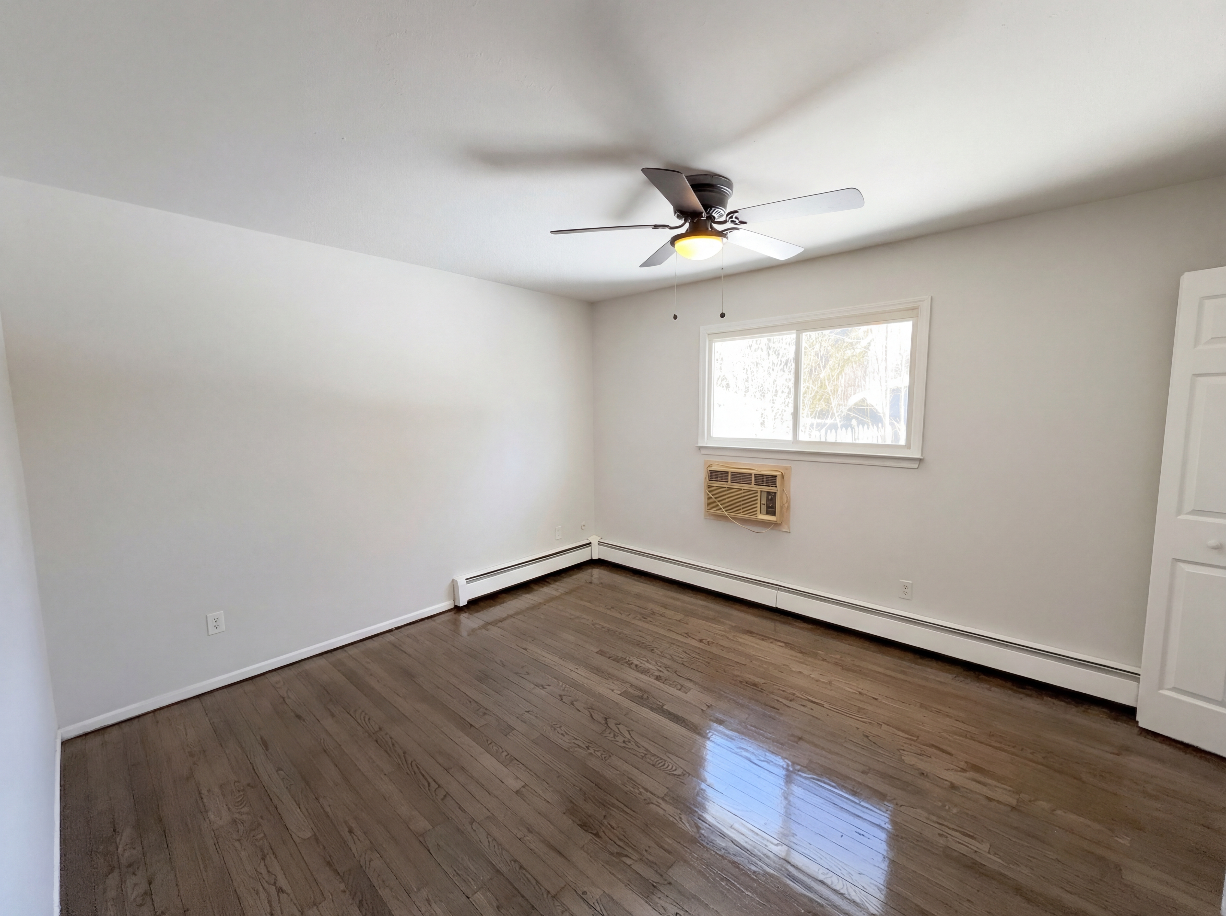 Photo 12 of 24 of 47 Brandywine Cir, Piscataway, NJ