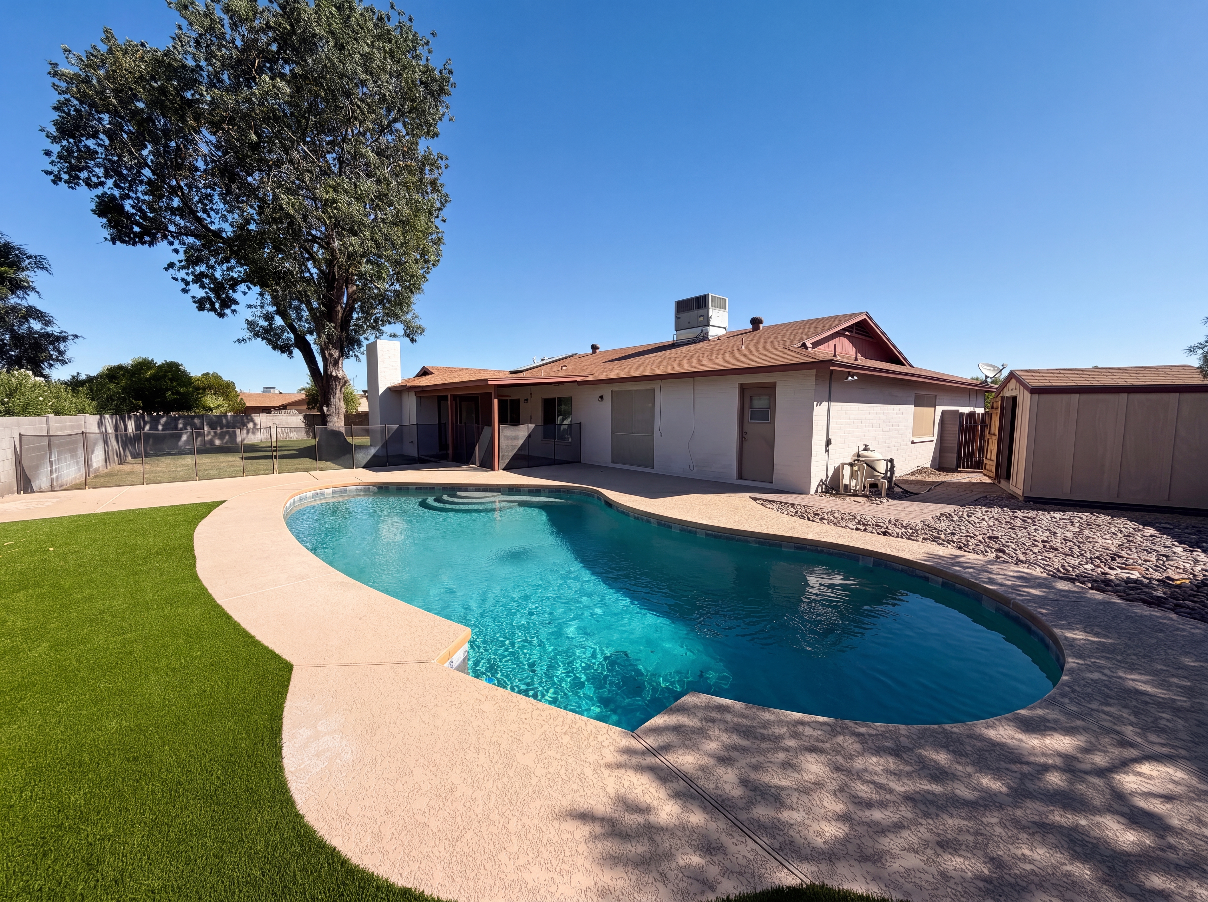Photo 5 of 26 of 4327 W Barbara Ave, Glendale, AZ