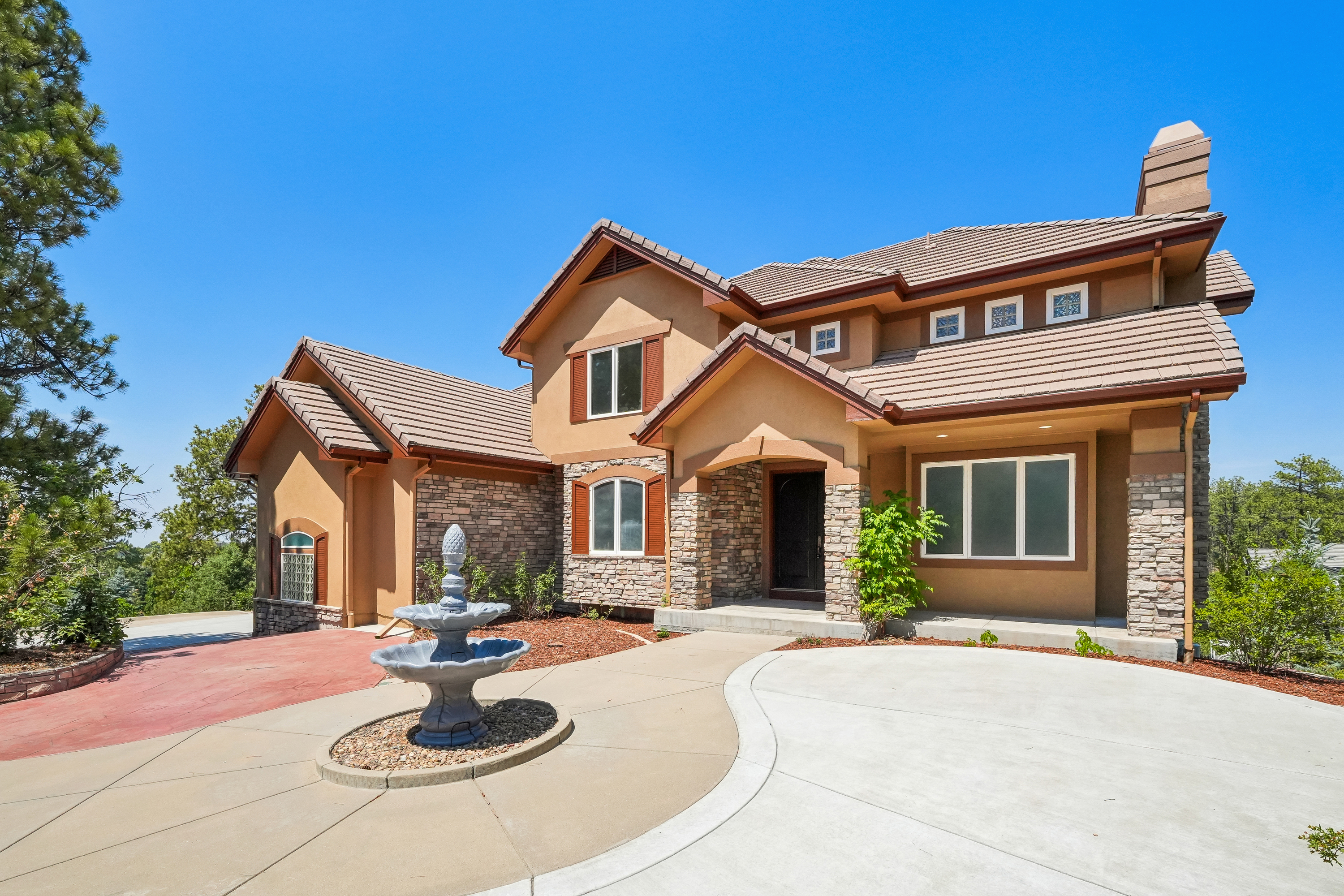Photo 13 of 80 of 4730 Tierra Alta Dr, Castle Rock, CO