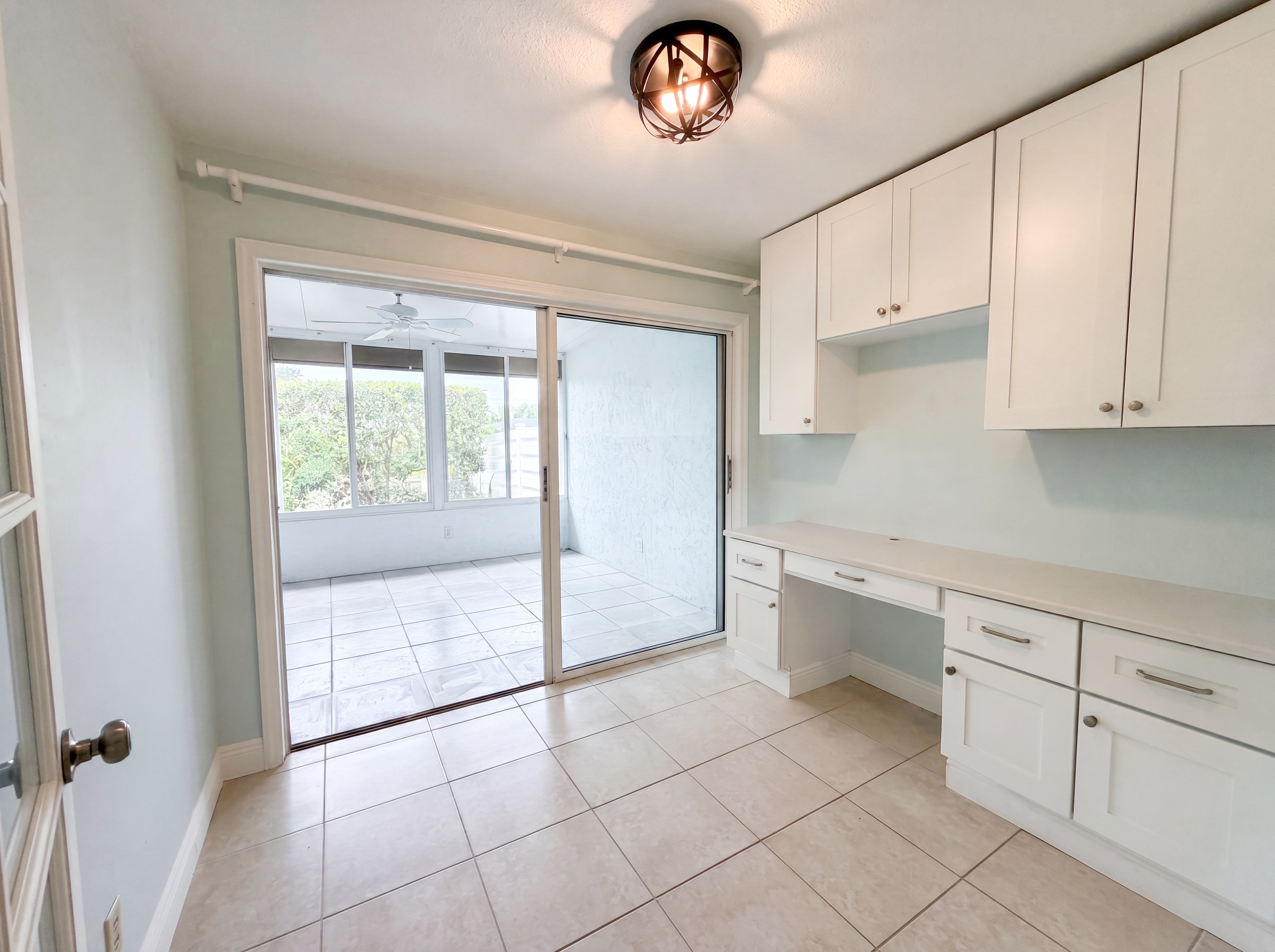 Photo 13 of 34 of 4816 61st Avenue Ter W, Bradenton, FL