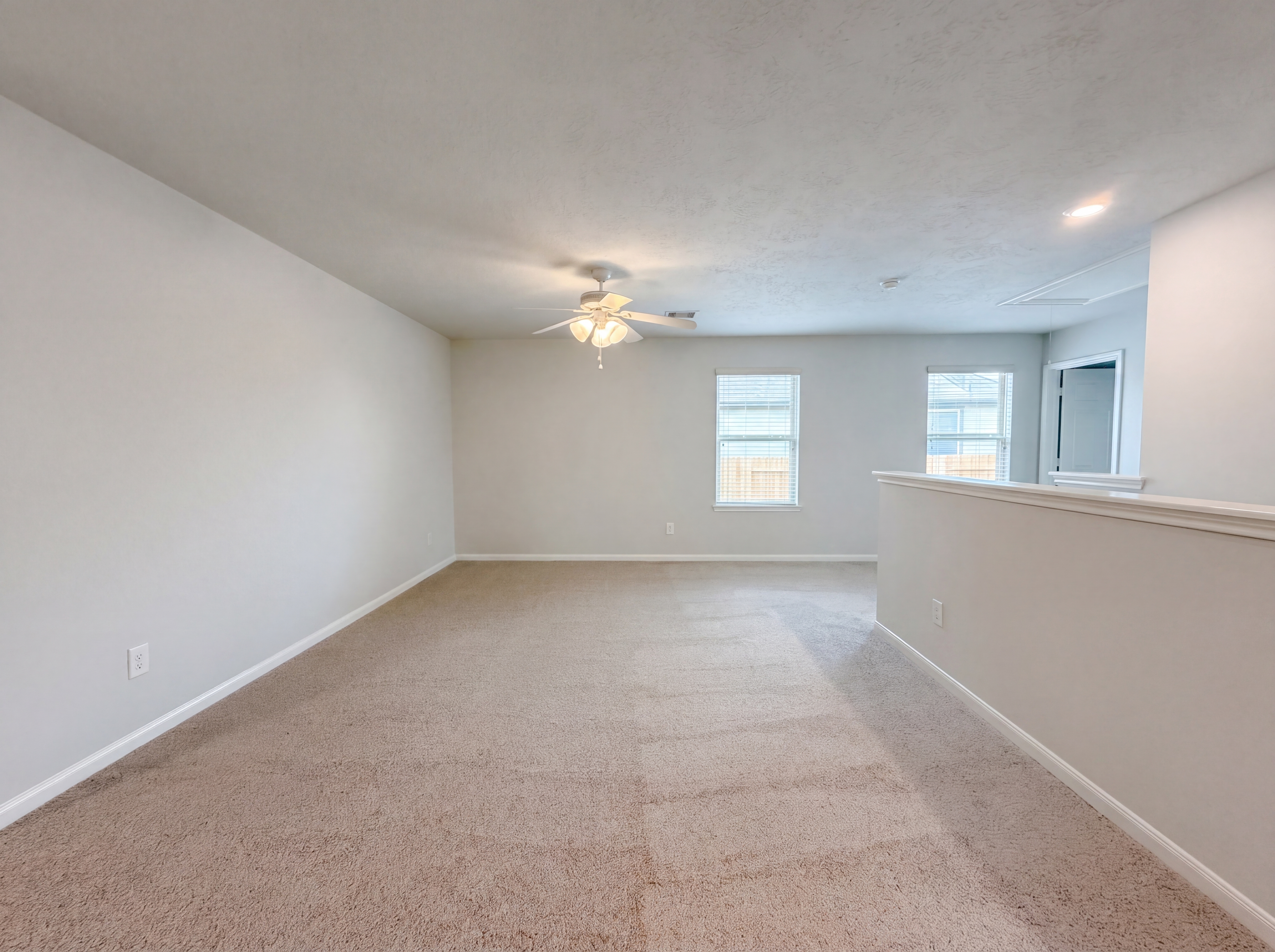 Photo 17 of 24 of 4022 Lake Cypress Cir, Houston, TX