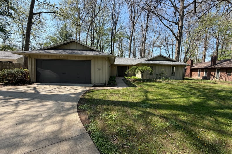 Property photo 1 of 5896 Mills Creek Ln