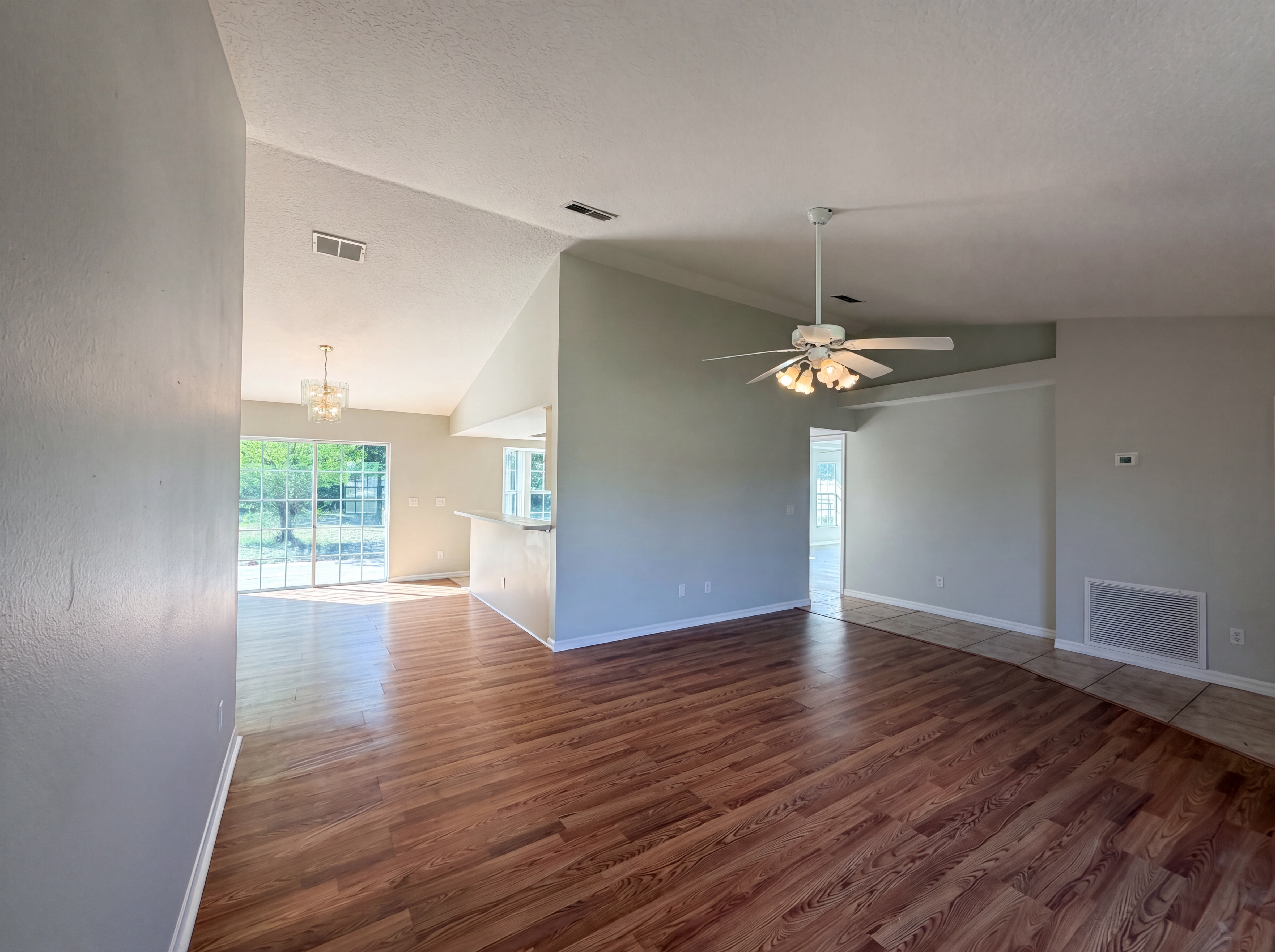 Photo 10 of 21 of 17052 SW 39th Cir, Ocala, FL