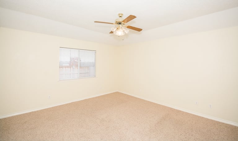 Photo 13 of 24 - 1012 Ridgecrest Dr, McKinney, TX 75069