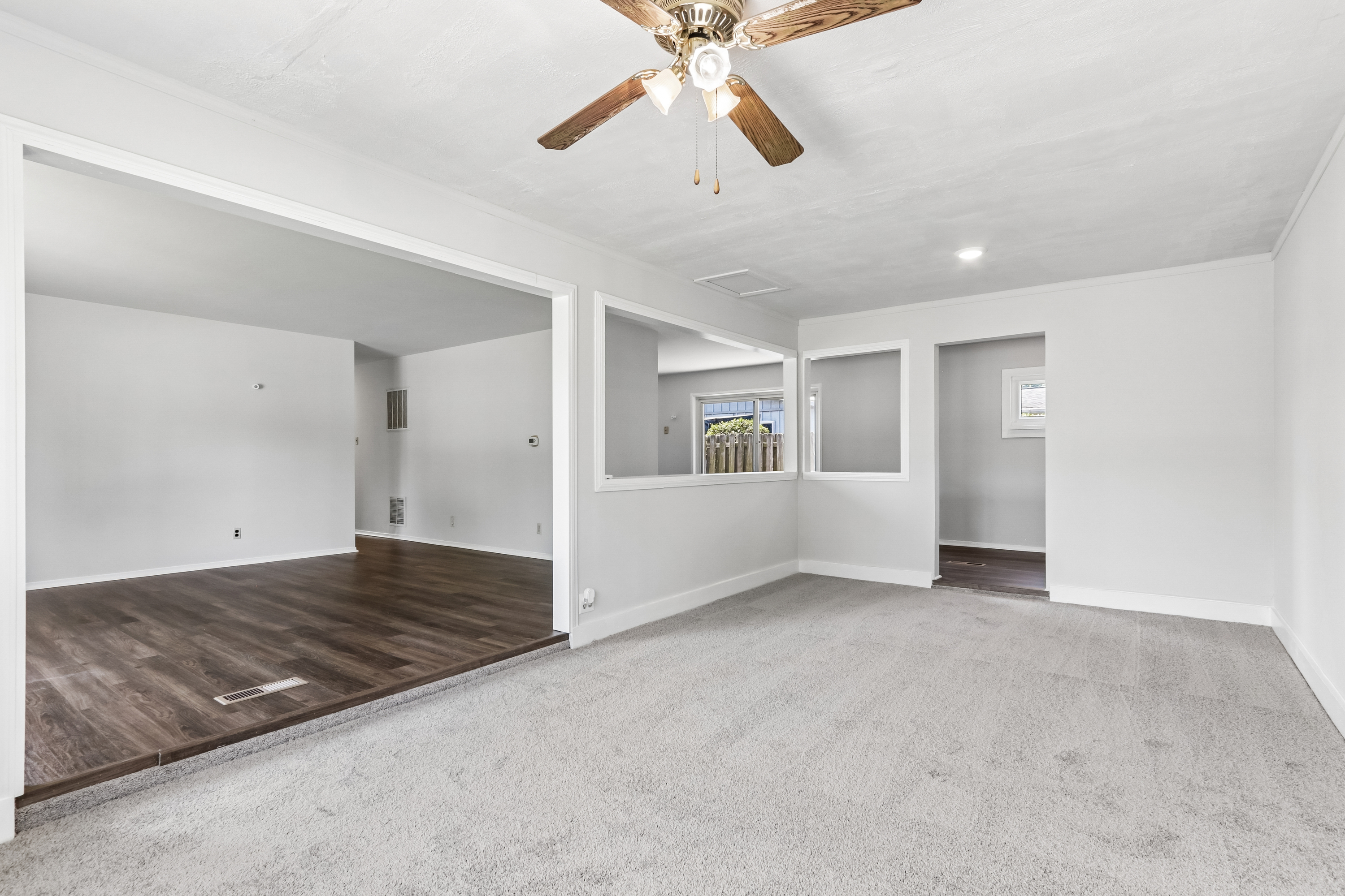 Photo 11 of 31 of 1006 Longfellow Ln, Plainfield, IN
