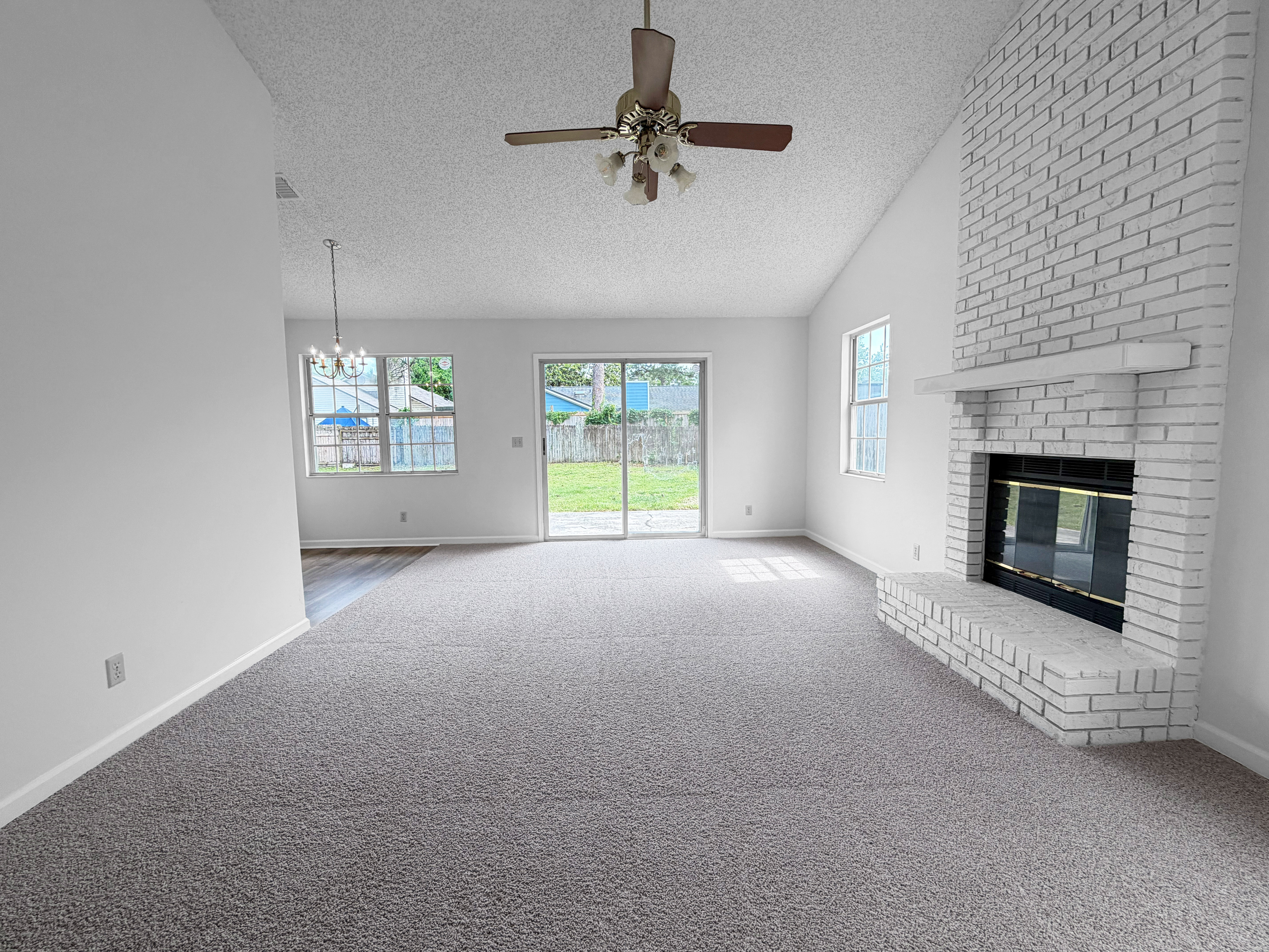 Photo 10 of 14 of 3580 Jamestown Ln, Jacksonville, FL