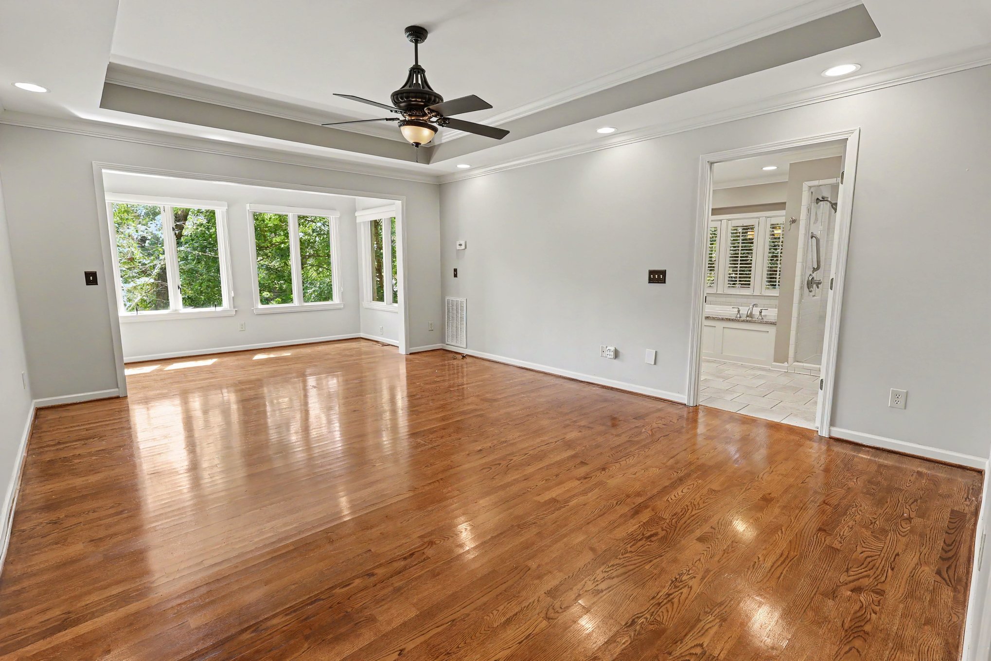 Photo 9 of 21 of 1941 River Way Dr, Hoover, AL