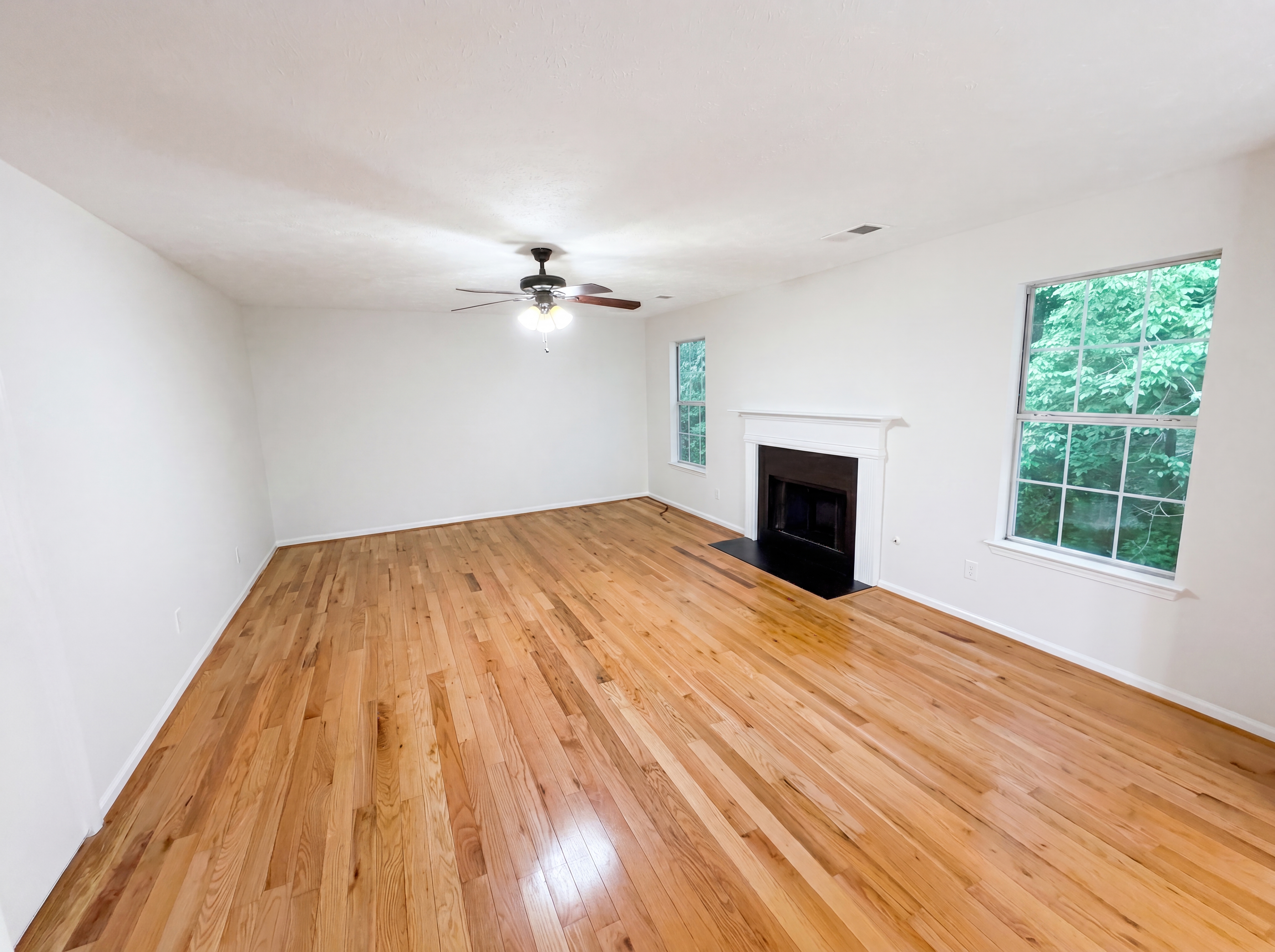 Photo 8 of 50 of 1800 Ivy Stone Ct, Buford, GA