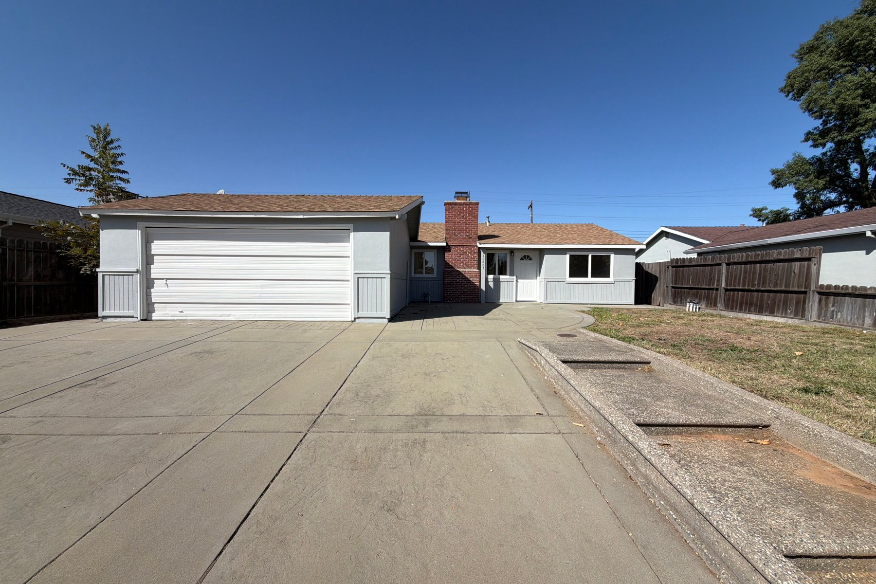Photo 1 of 10605 Olson Dr