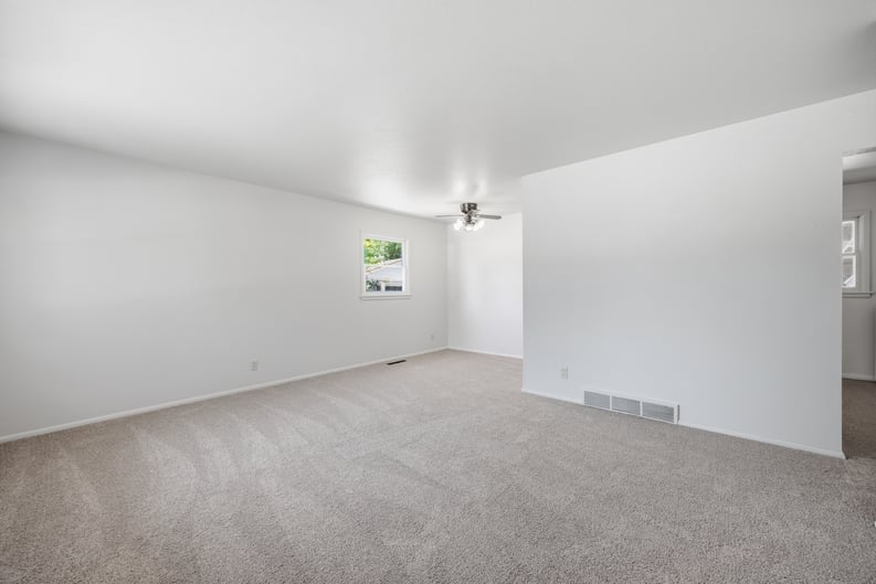 Property photo 3 of 1636 Happiness Dr