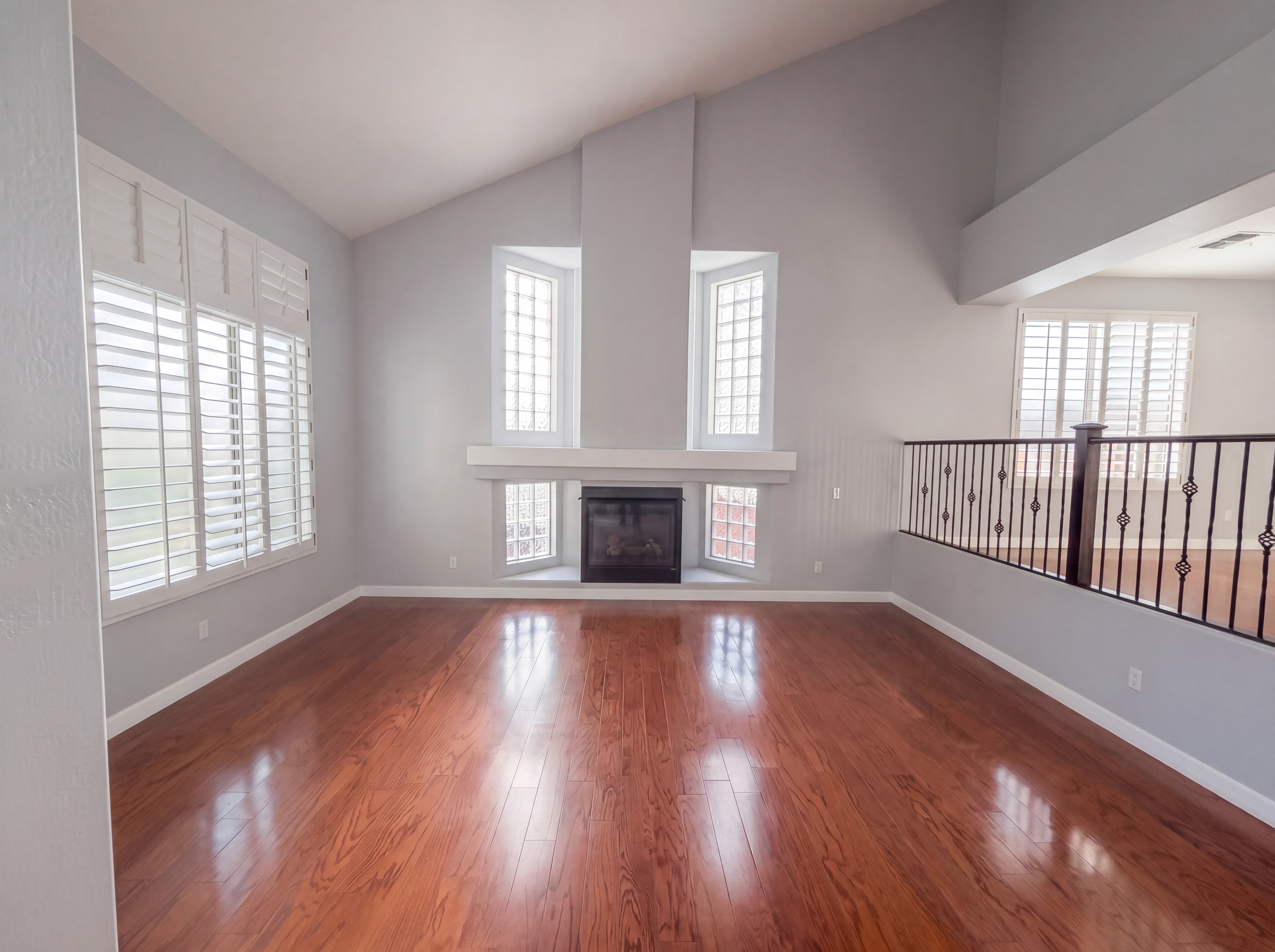 Photo 12 of 39 of 2113 W Eagle Feather Rd, Phoenix, AZ