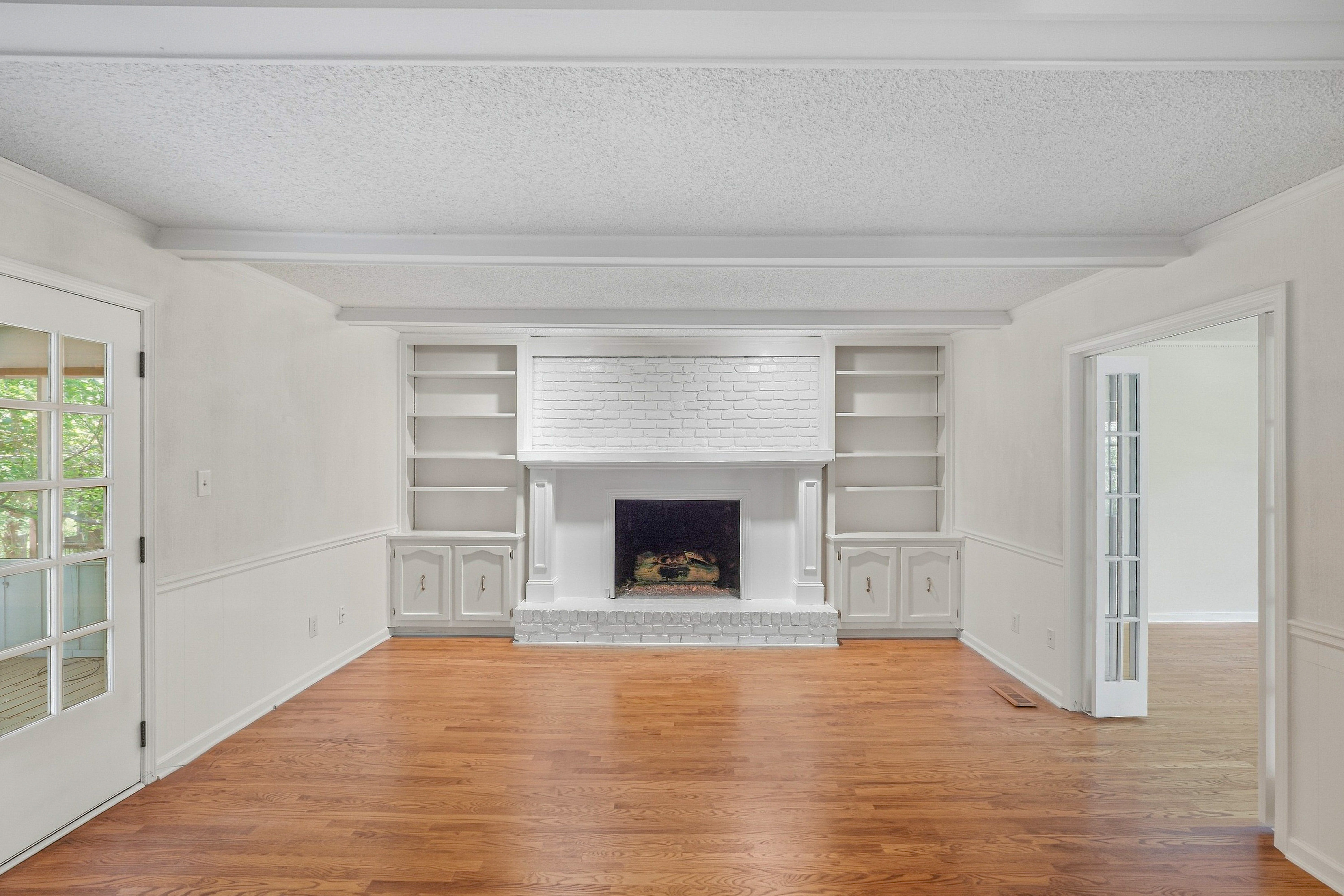 Photo 3 of 33 of 1127 Aurora Ct, Atlanta, GA