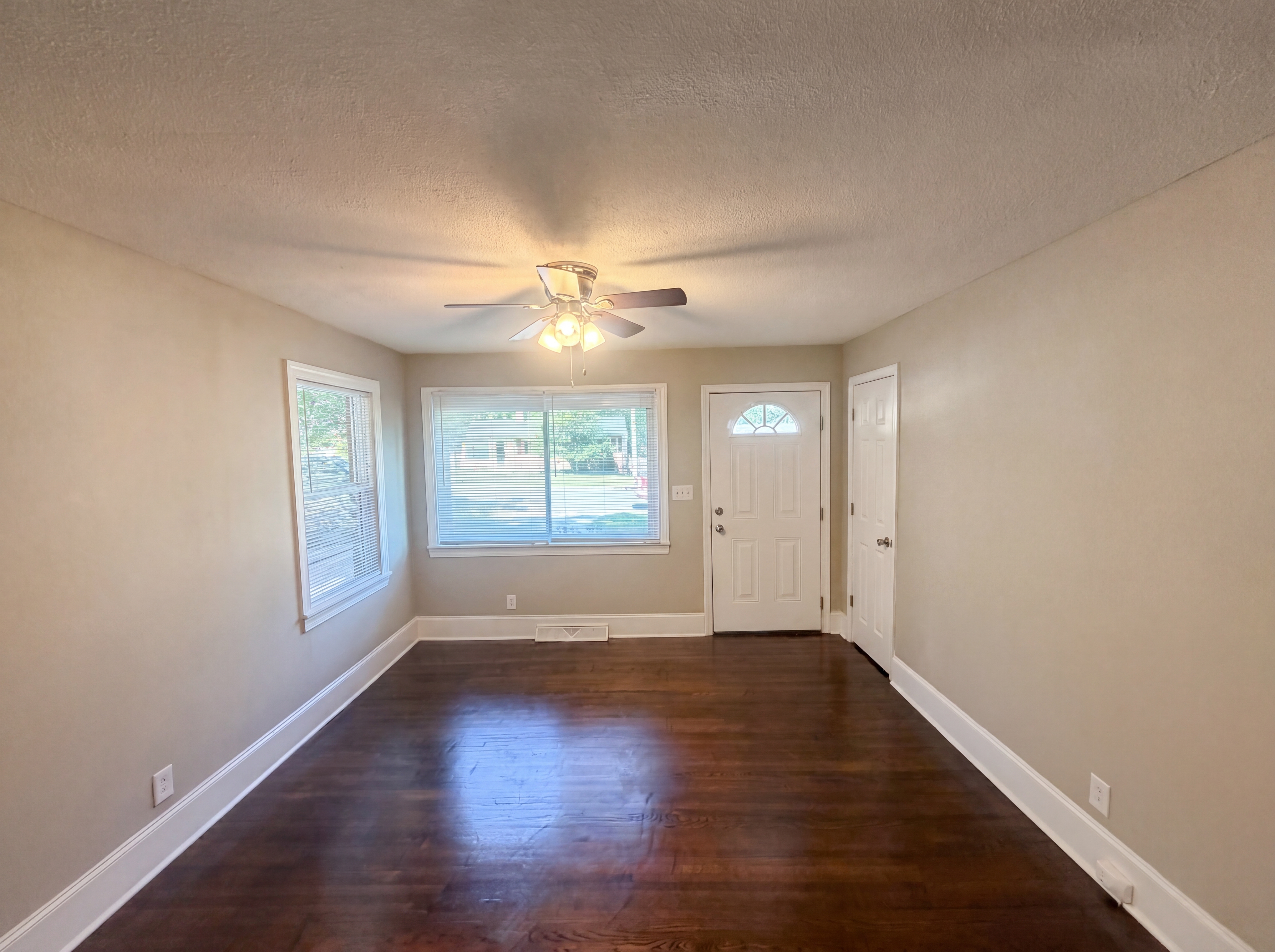 Photo 9 of 18 of 1428 Futrelle Dr, High Point, NC