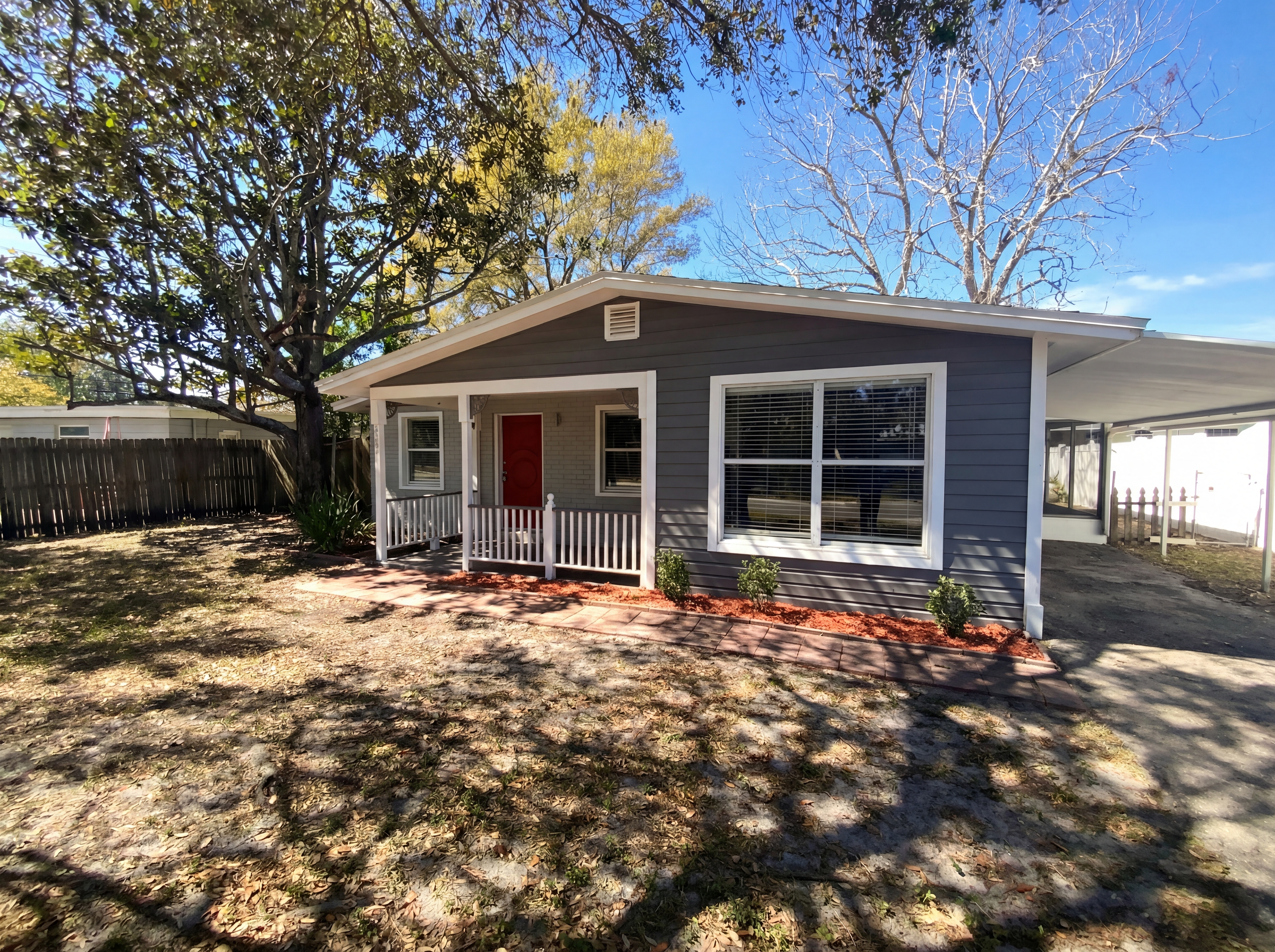 Photo 8 of 29 of 8632 94th St, Seminole, FL