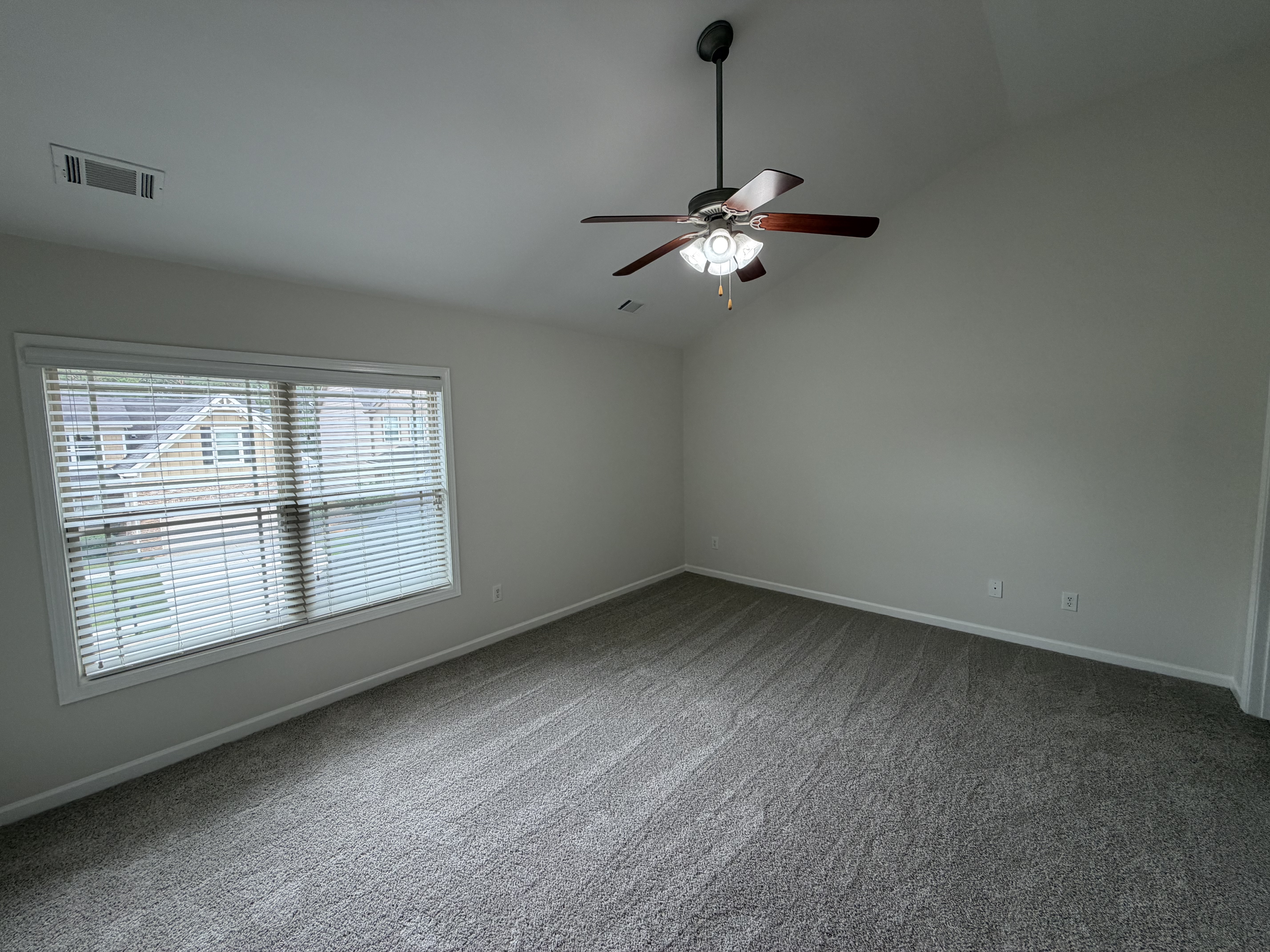 Photo 27 of 39 of 9518 Rushmore Cir, Braselton, GA