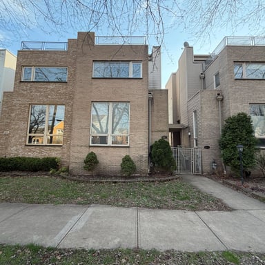 Property photo 1 of 2272 W 5th St