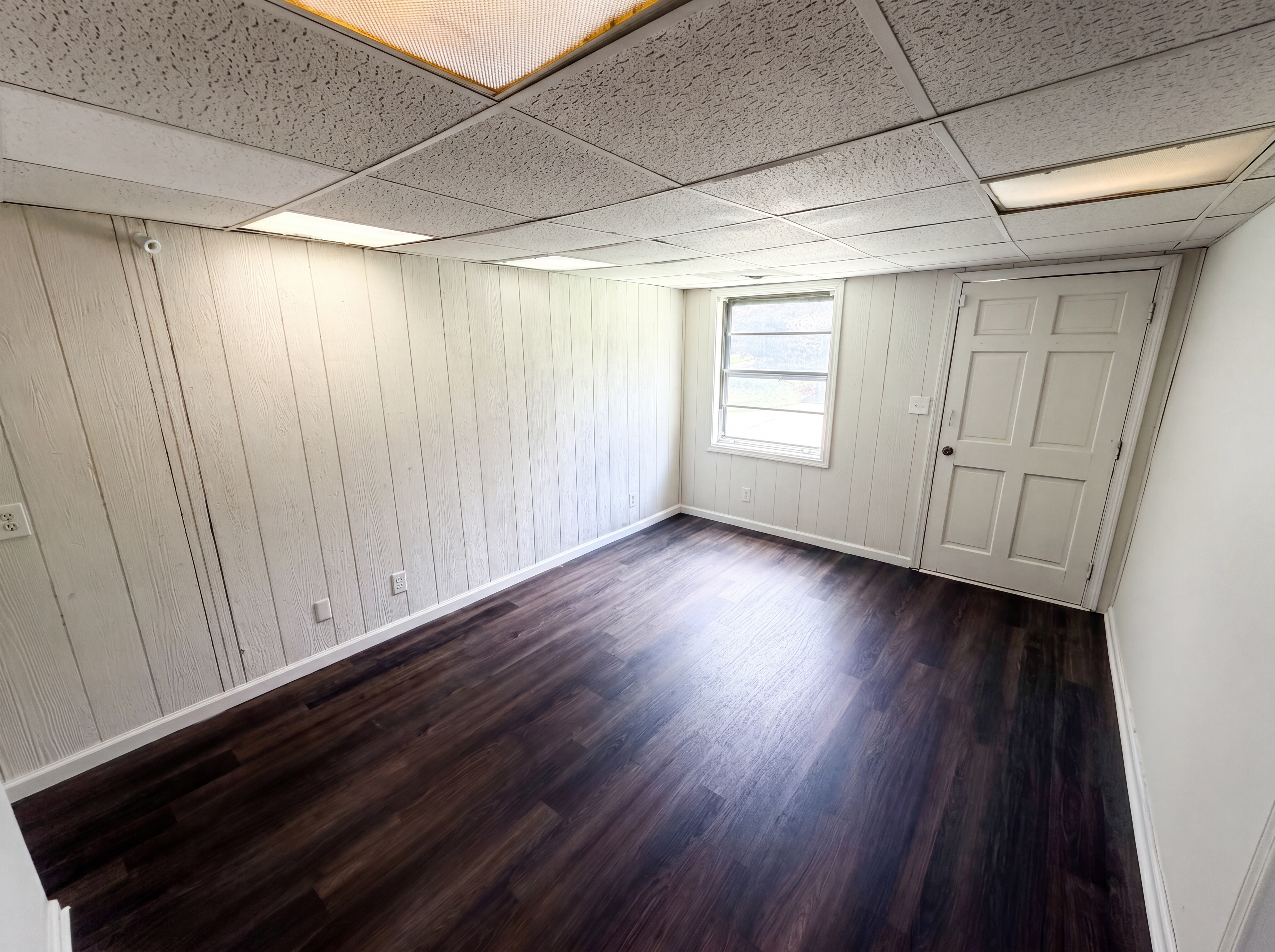 Photo 11 of 33 of 2904 Marlin Dr, Atlanta, GA