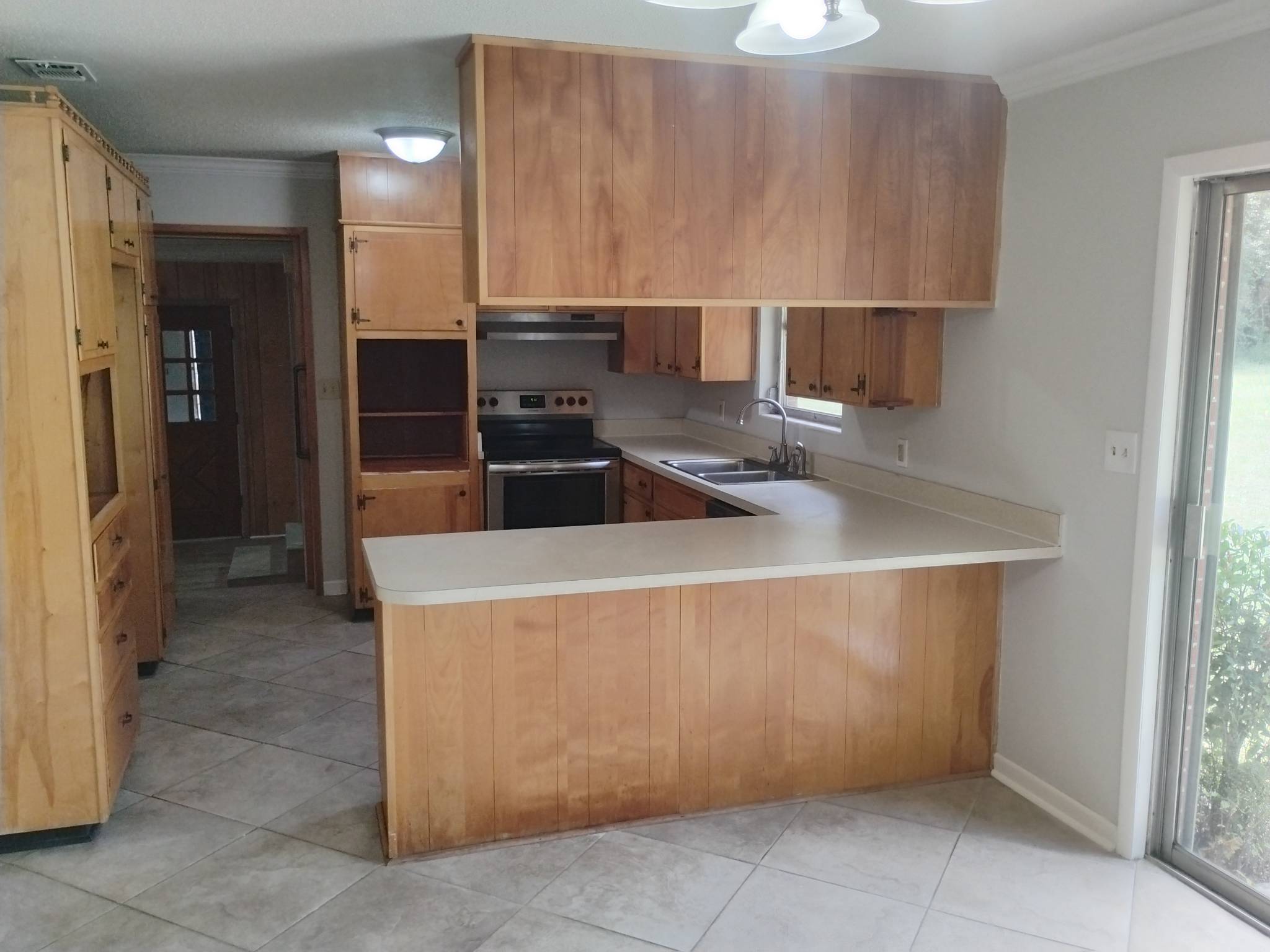Photo 2 of 28 of 141 Chessher Ct, Crestview, FL