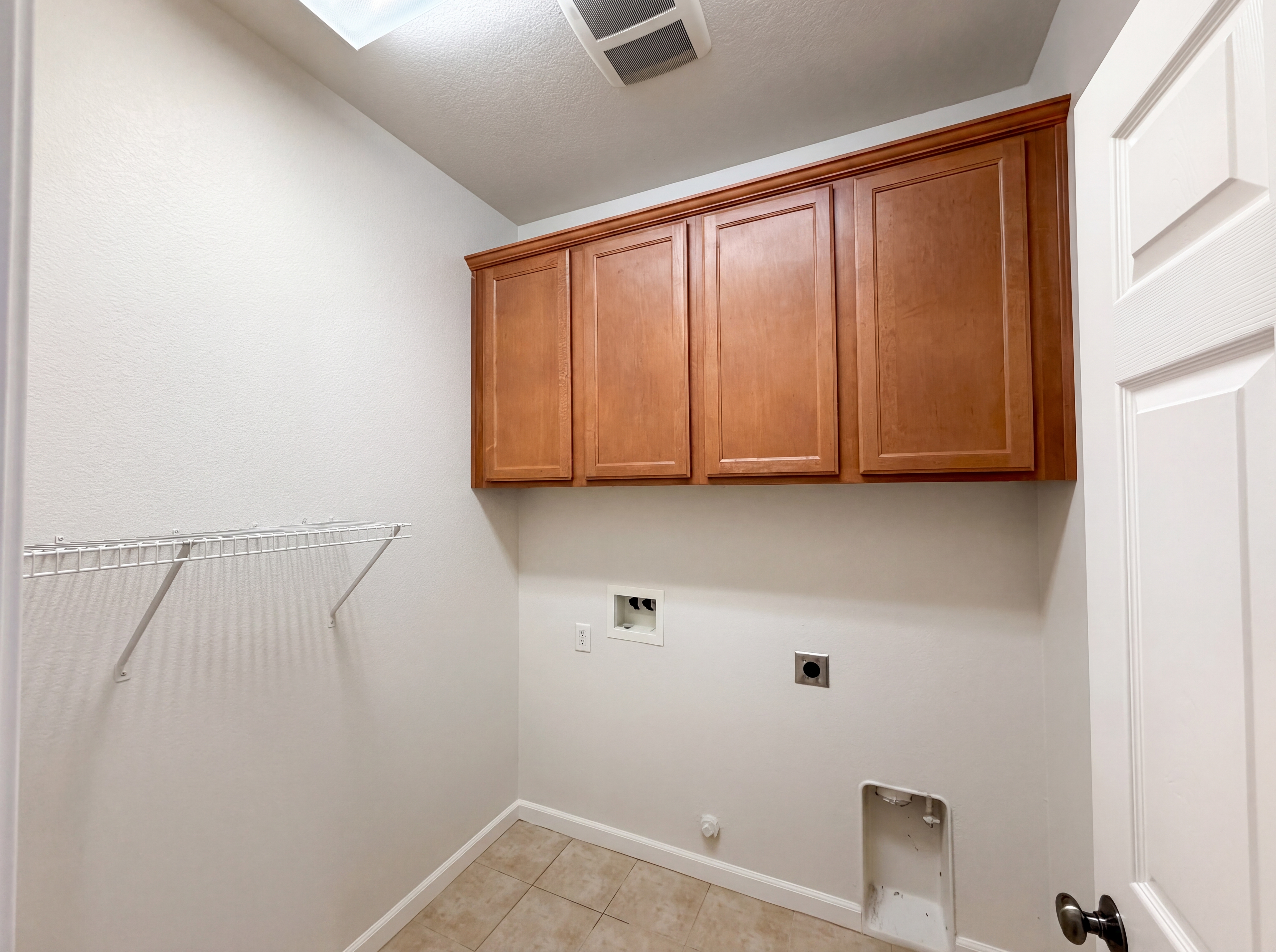 Photo 26 of 43 of 8532 Hawley Way, Elk Grove, CA