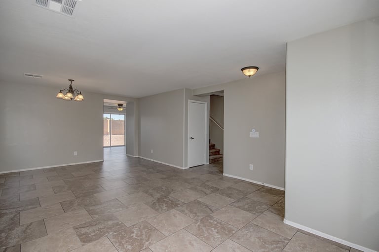 Photo 8 of 25 - 22818 W Yavapai St, Buckeye, AZ 85326