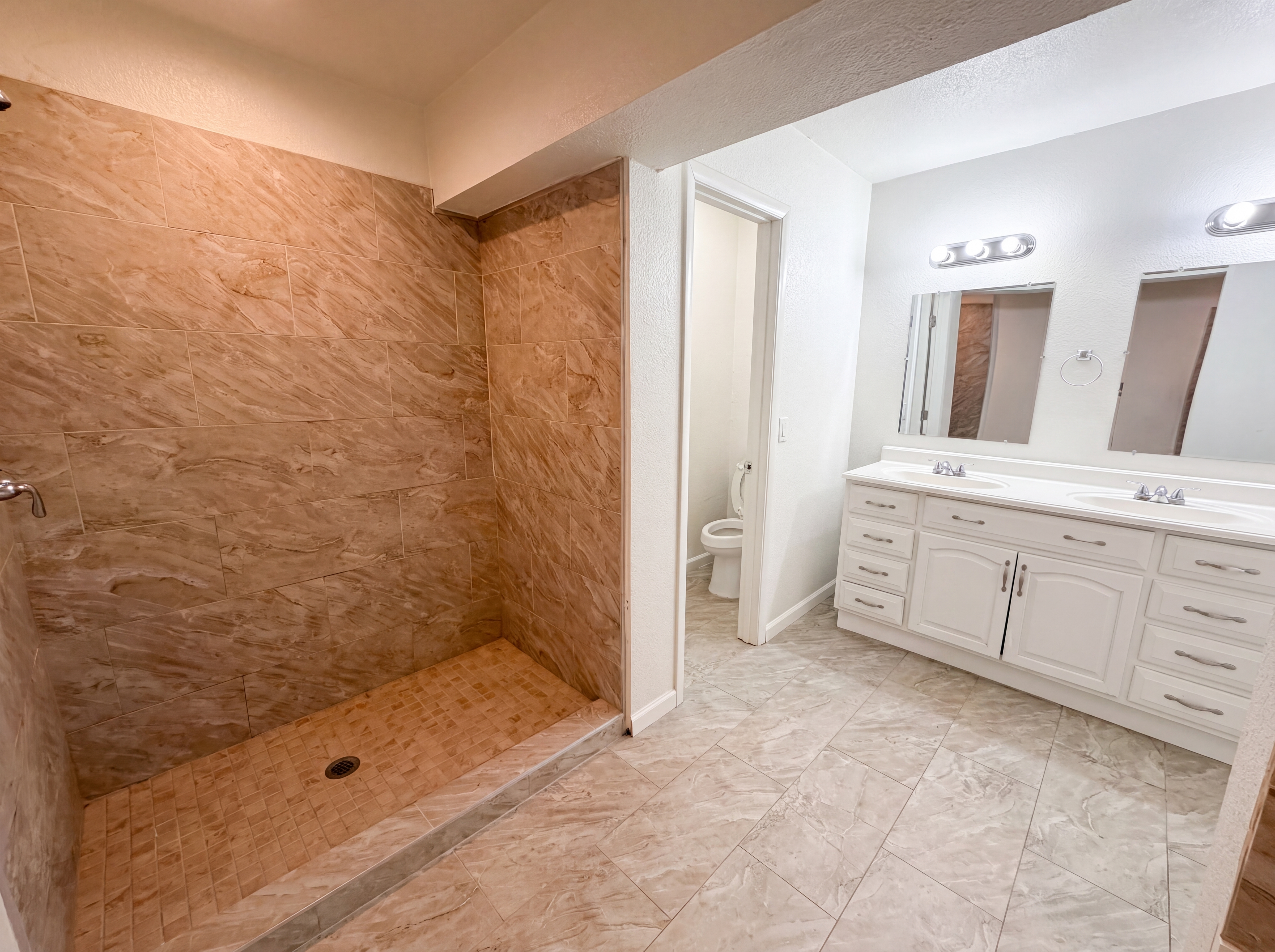 Photo 23 of 29 of 8631 S 6th St, Phoenix, AZ