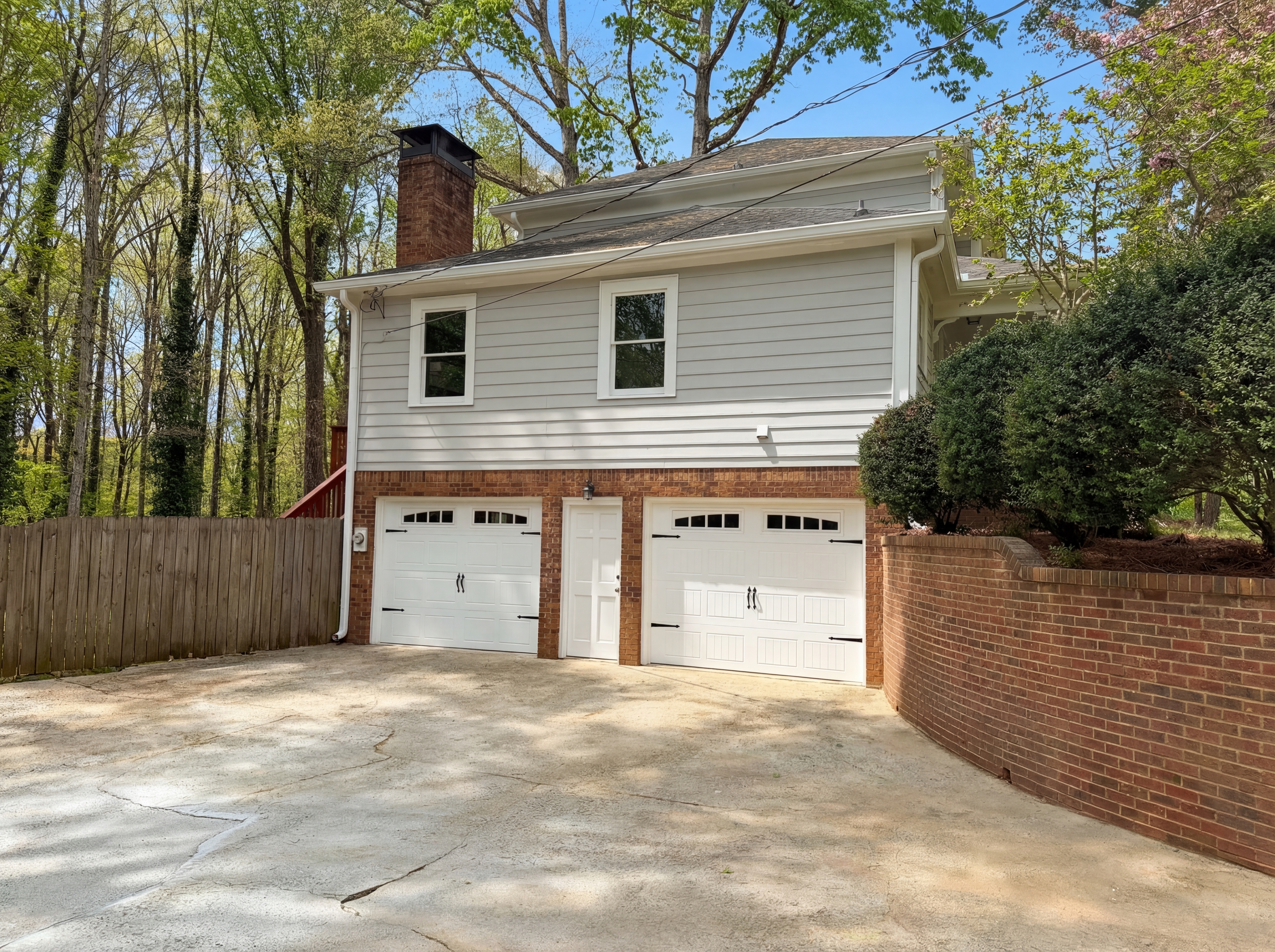 Photo 12 of 31 of 4479 Alpine Ct, Snellville, GA