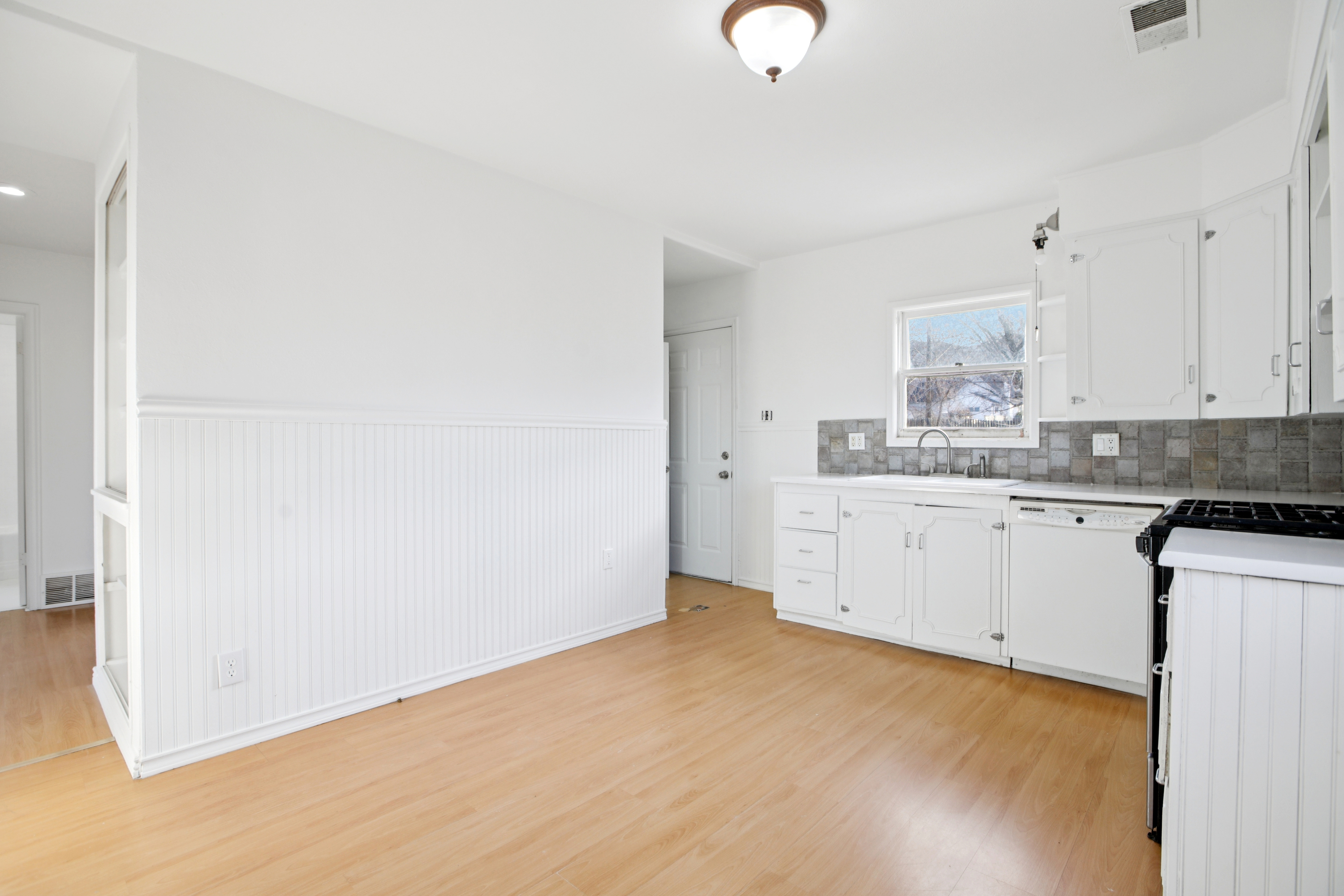 Photo 9 of 26 of 579 S 400 W, Brigham City, UT