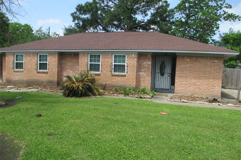 6737 N Highway 146, Baytown, TX 77523 Opendoor