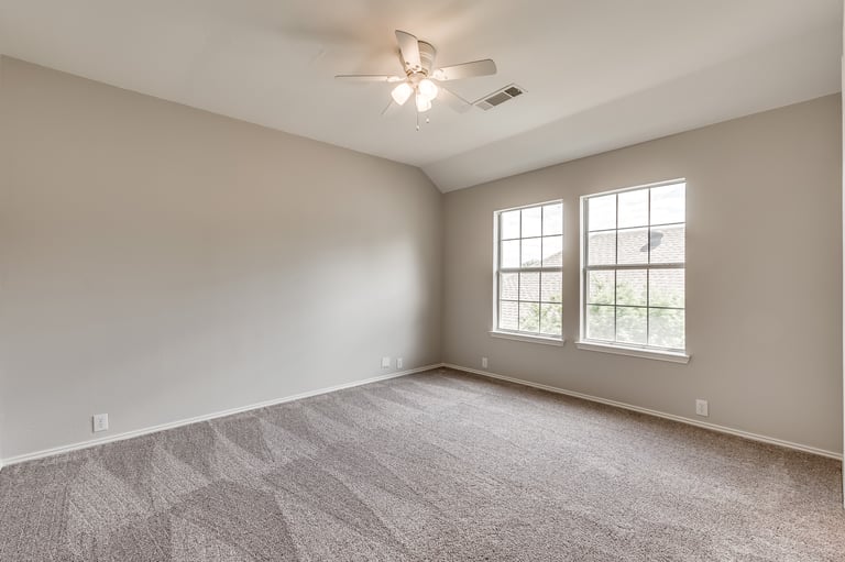 Photo 14 of 24 - 11250 Las Polamas Dr, Frisco, TX 75033