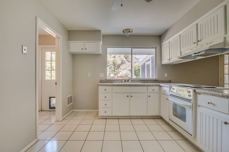 Photo 3 of 30 - 2922 E Sierra St, Phoenix, AZ 85028