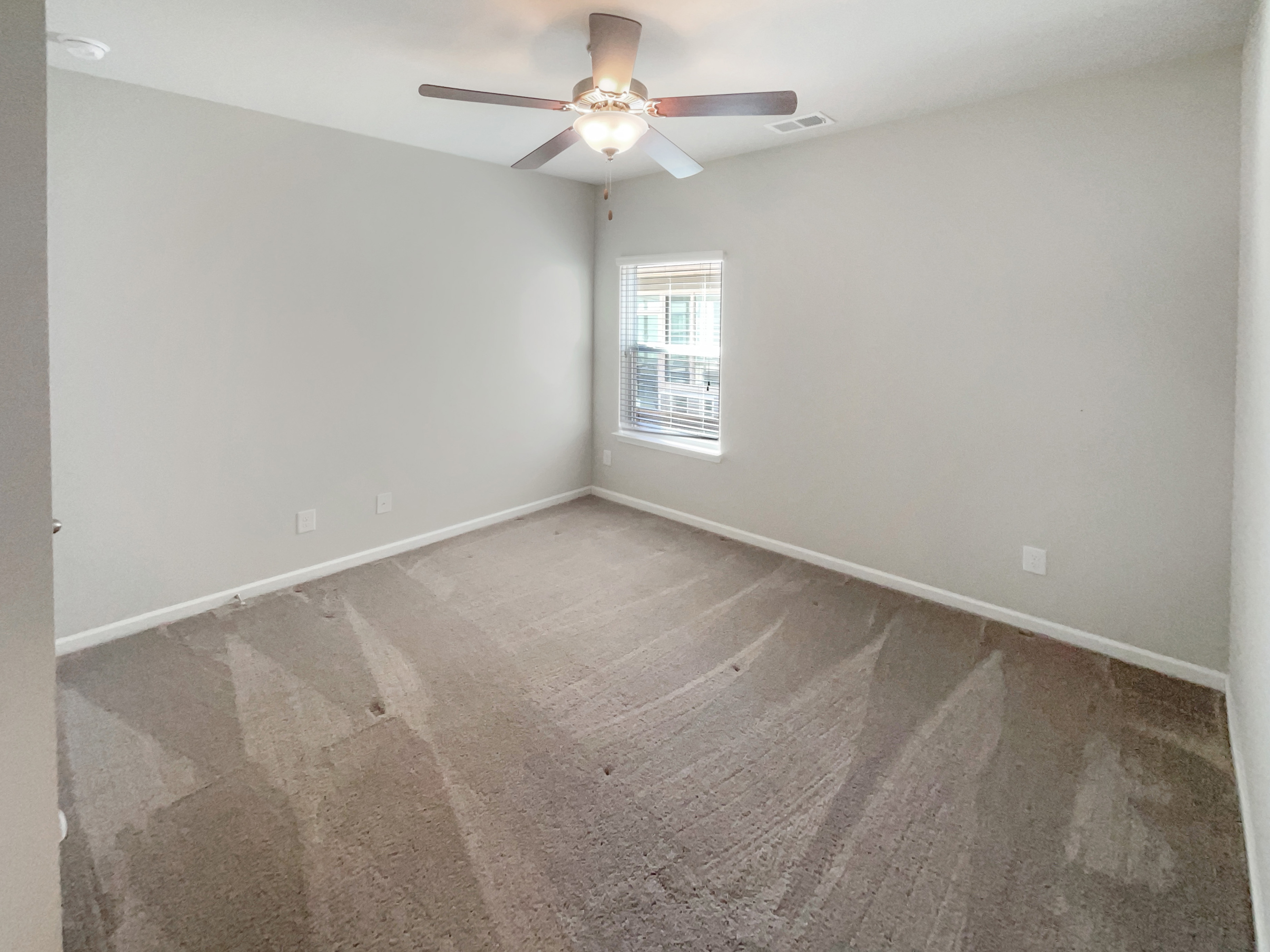 Photo 10 of 20 of 101 Thomaston St, Newnan, GA