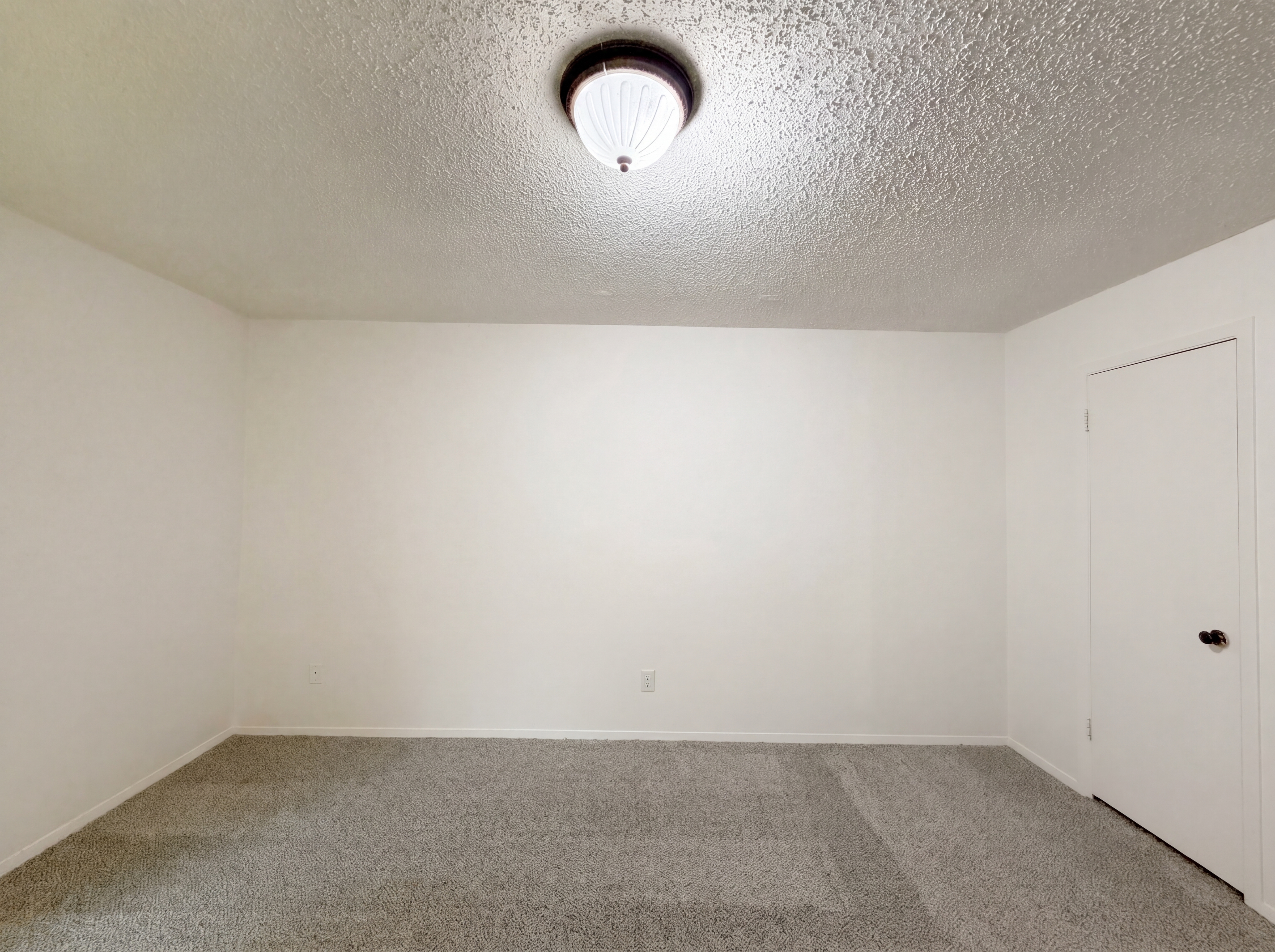 Photo 16 of 19 of 512 Lake Crest Pkwy, Azle, TX