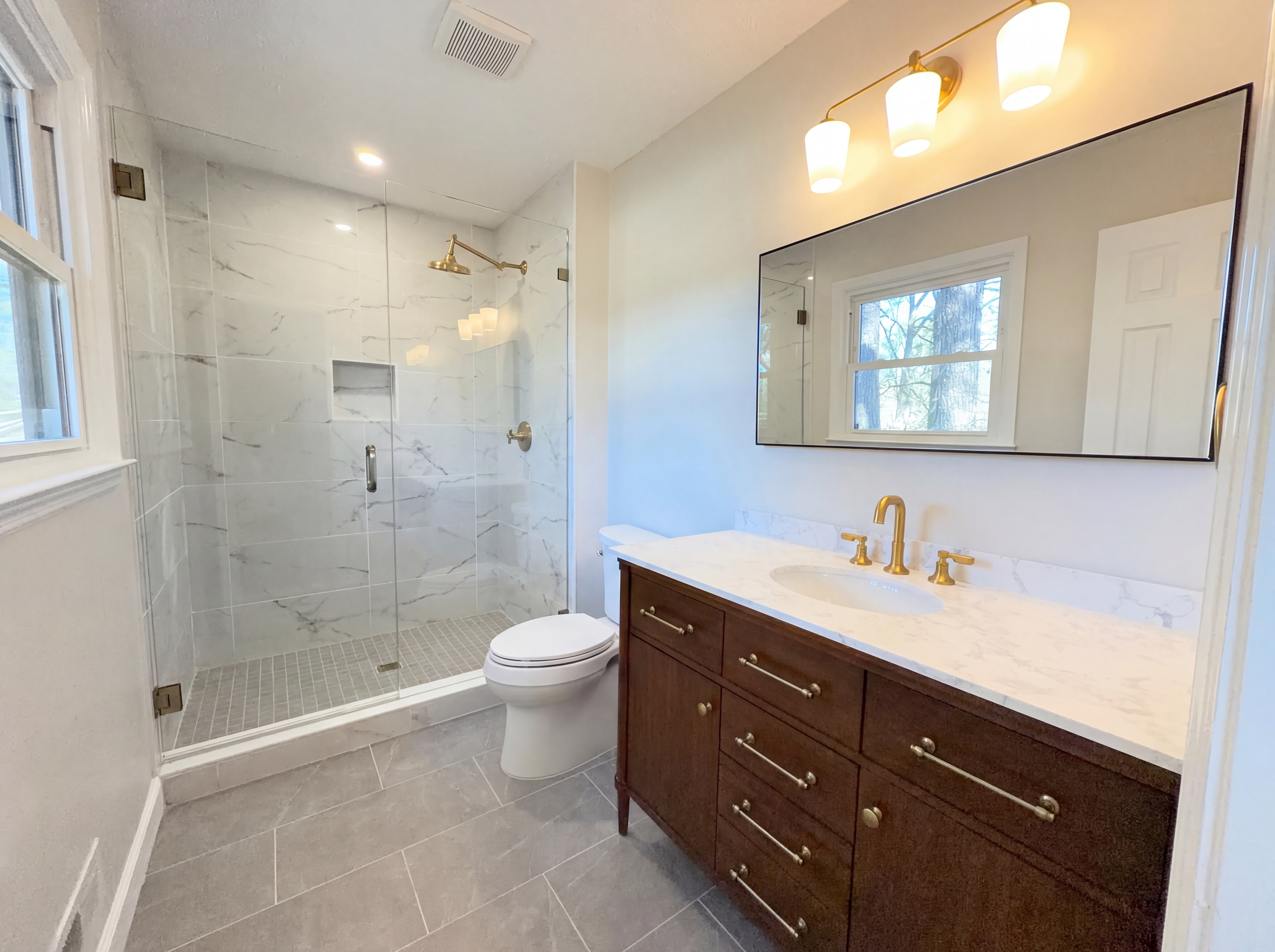 Photo 6 of 23 of 5048 Kerry Downs Rd, Hoover, AL
