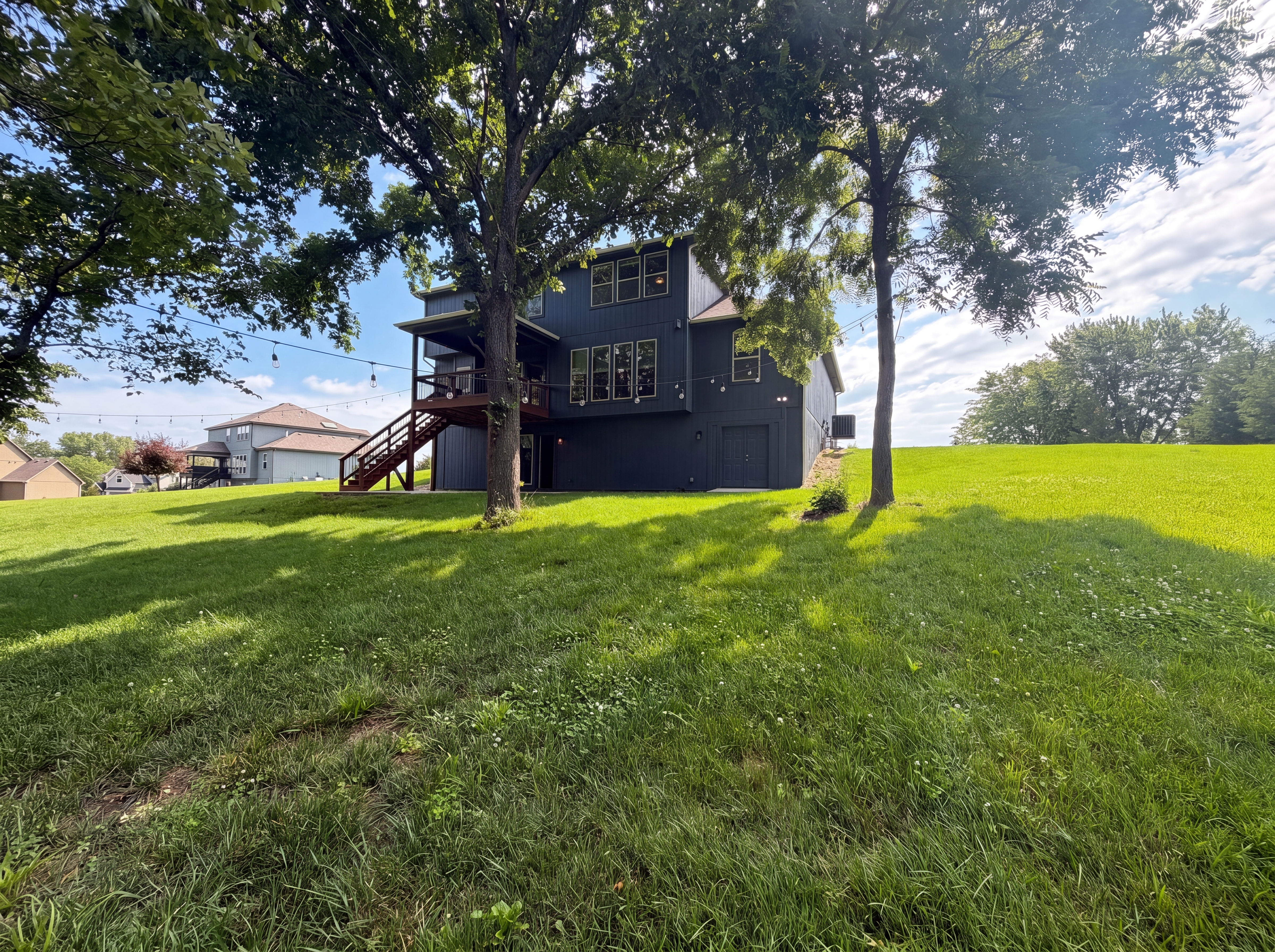 Photo 5 of 34 of 7540 N Amity Ave, Kansas City, MO